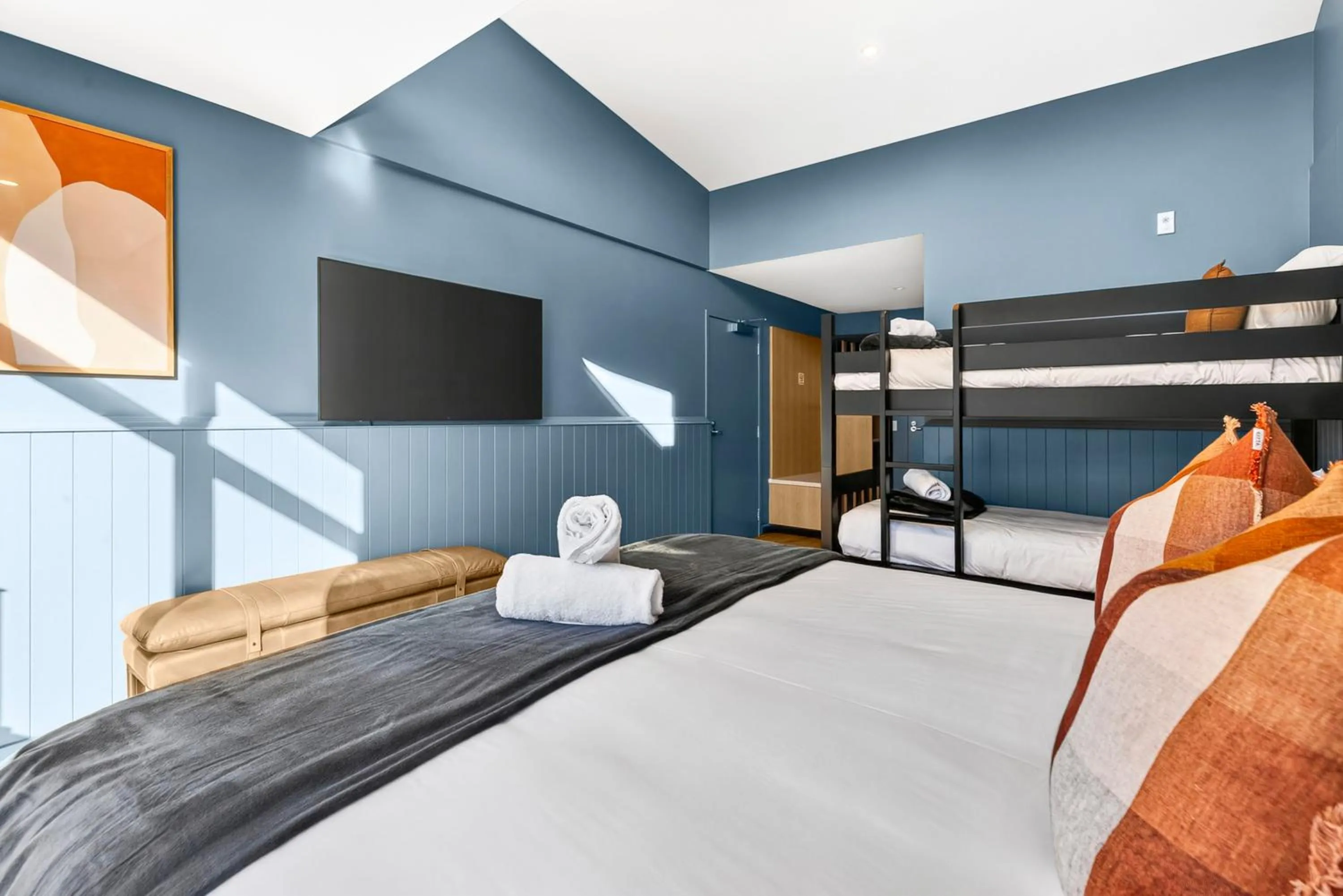 Bed in Hampshire Holiday Parks - Queenstown Lakeview