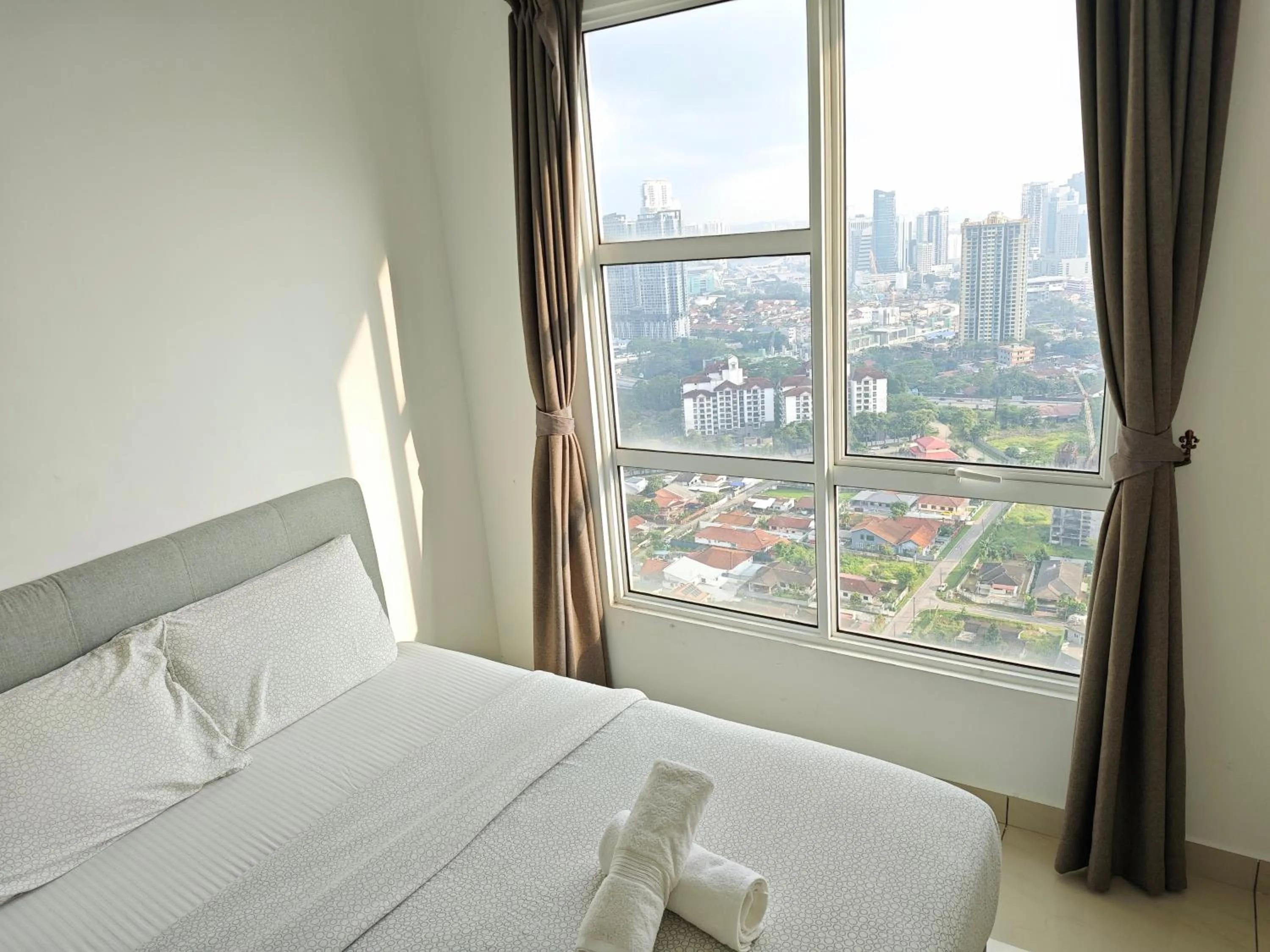 Bed in Ais-Kacang Sweet Home Pinnacle Tower