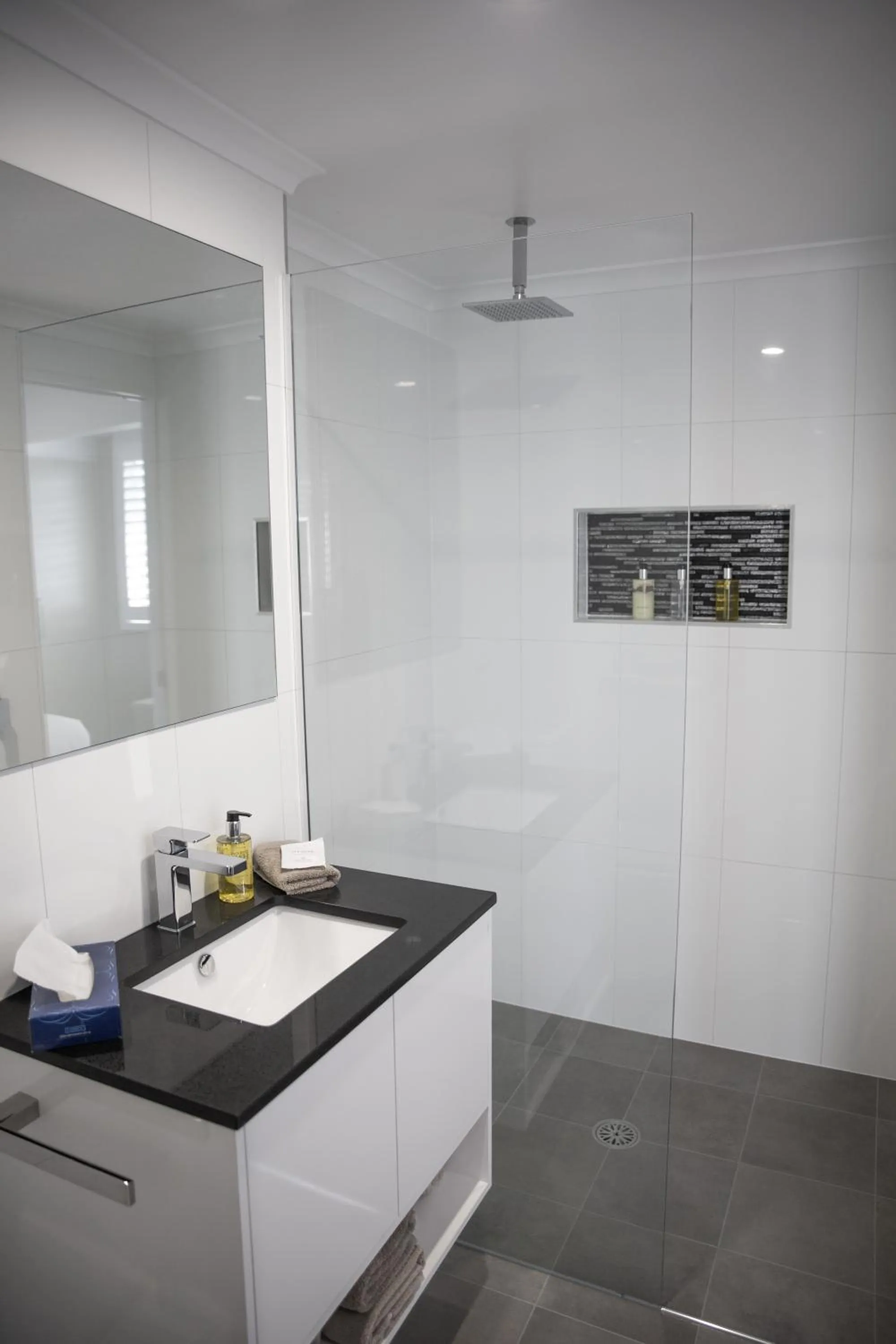 Amooran Oceanside Apartments and Motel