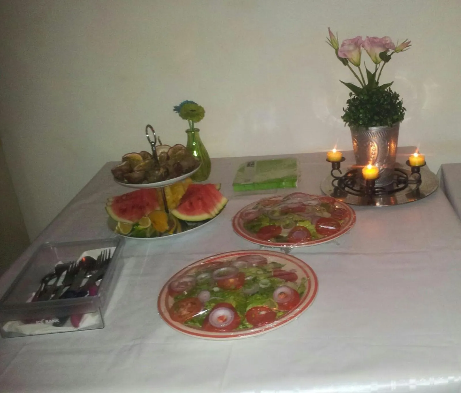 Food and drinks in Rena Akasha Establishments