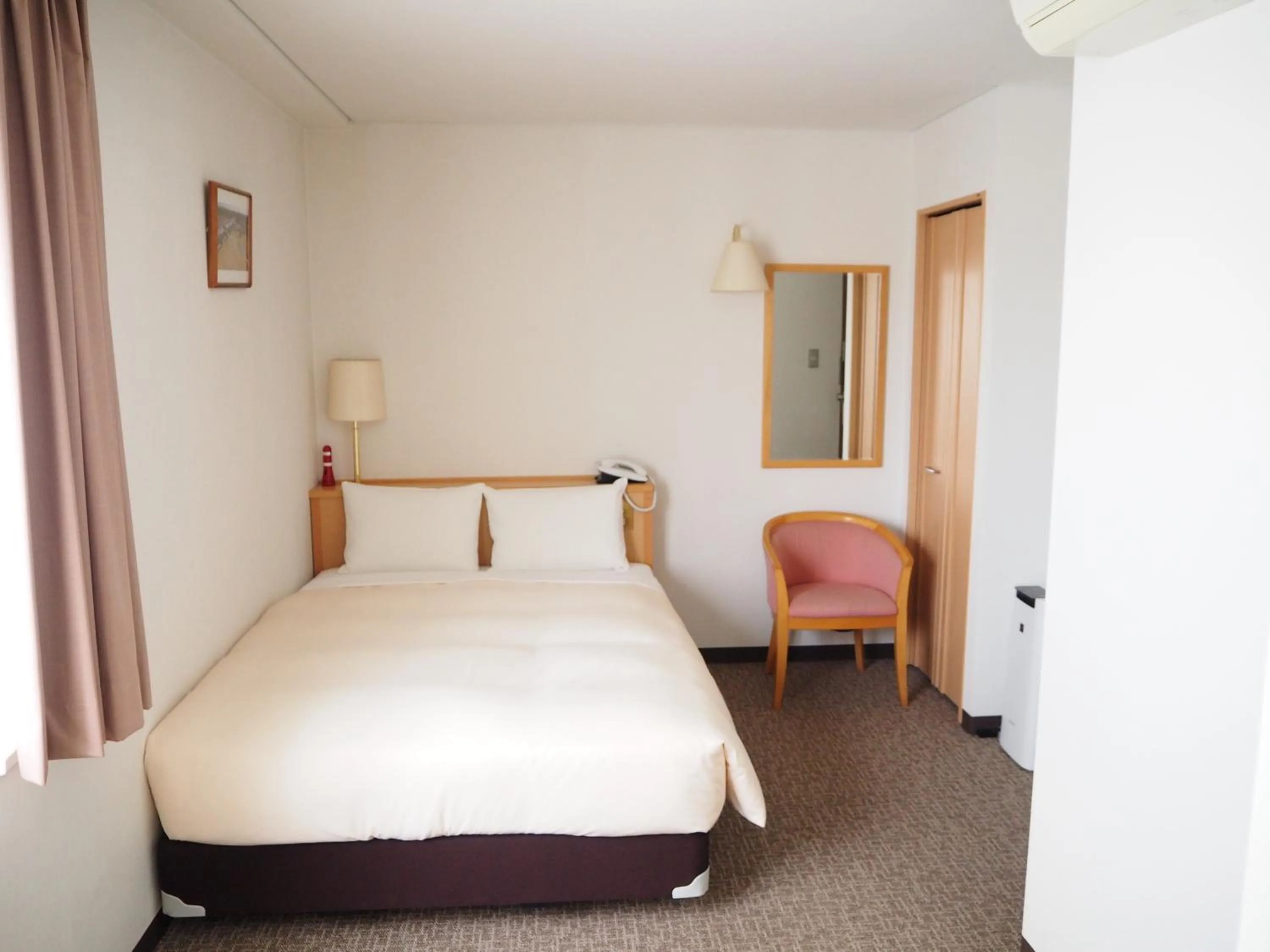 Bed in Hotel Route Tsukuba