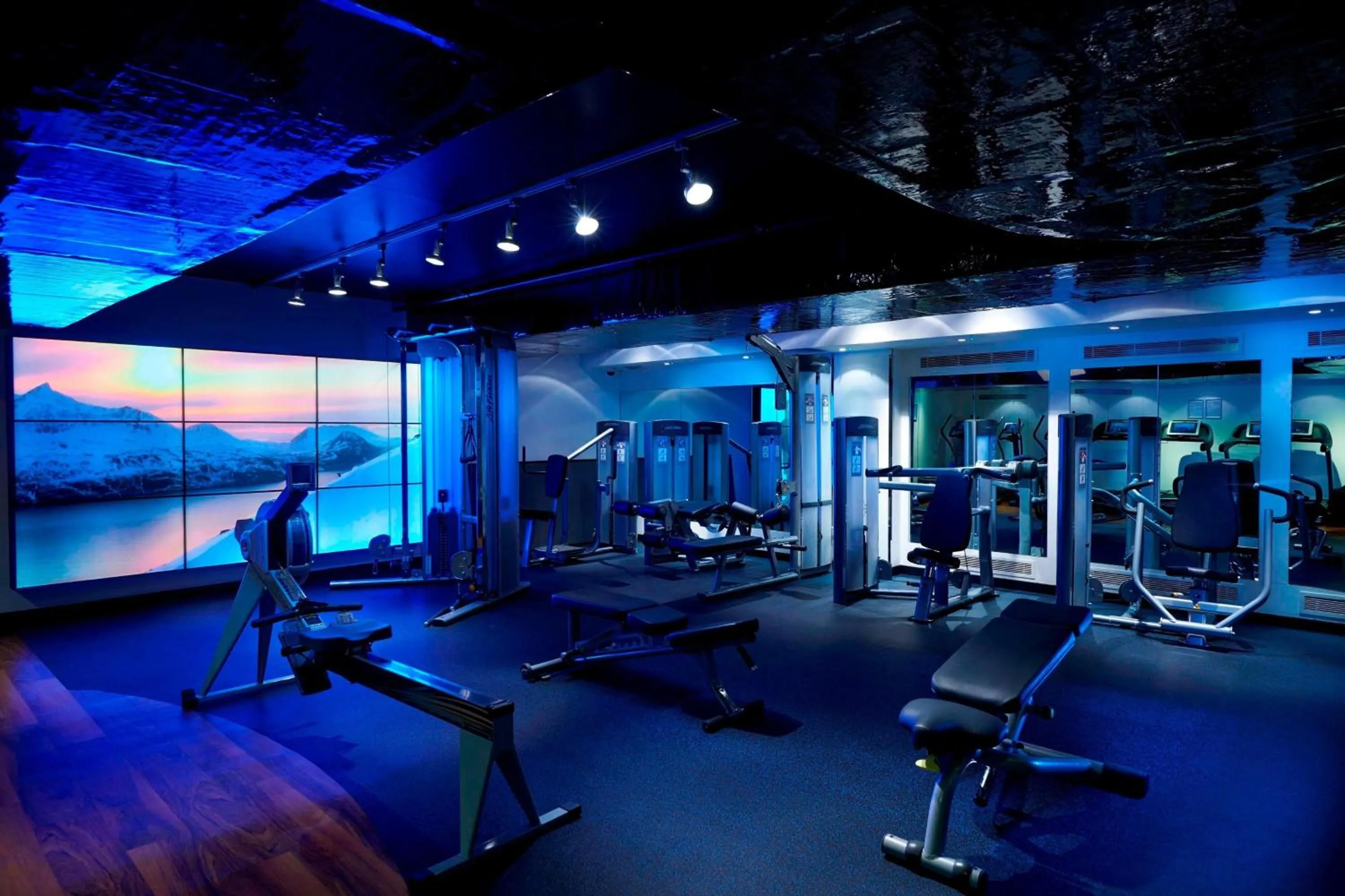 Fitness centre/facilities in London Marriott Hotel Grosvenor Square