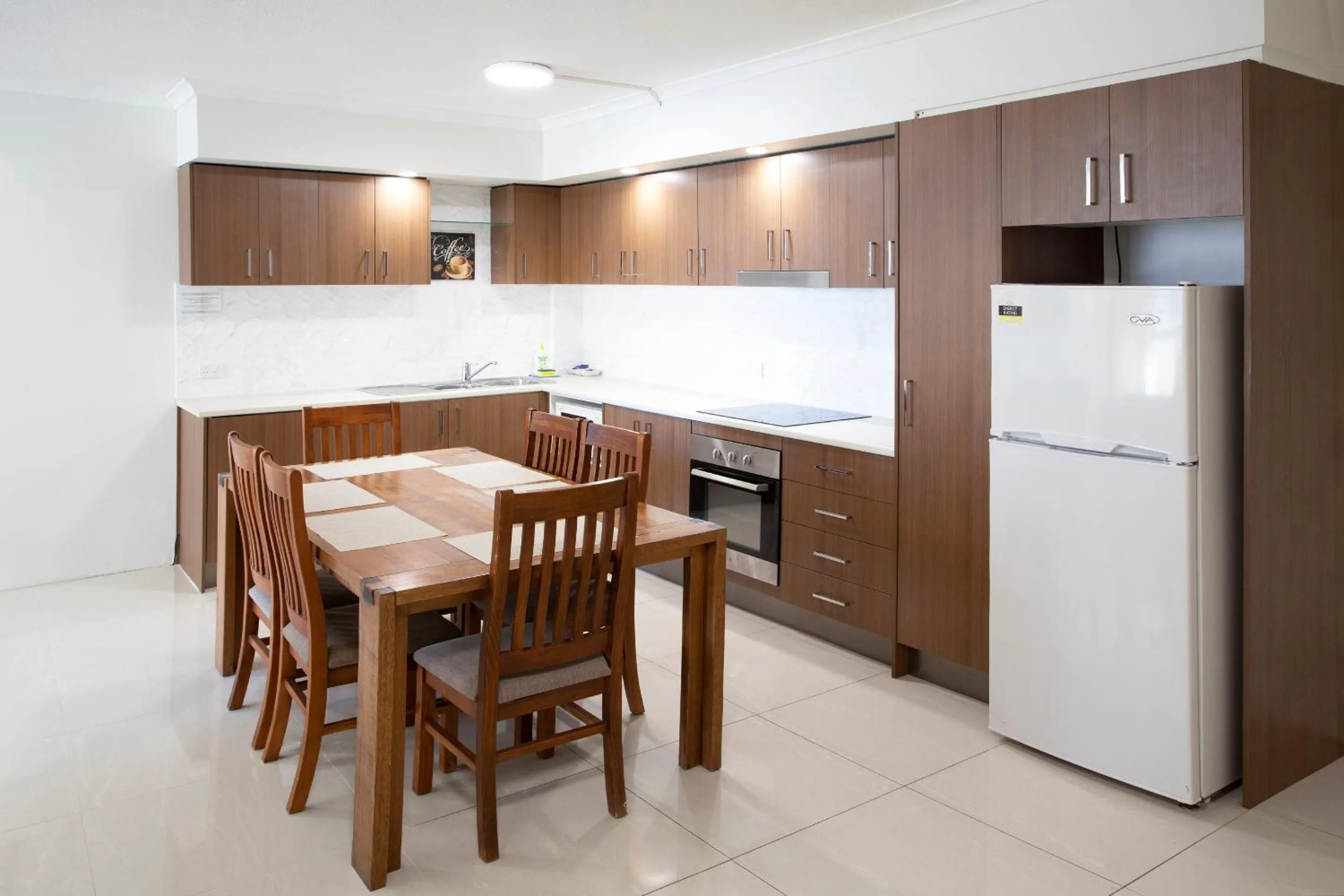 Kitchen or kitchenette in View Pacific Apartments