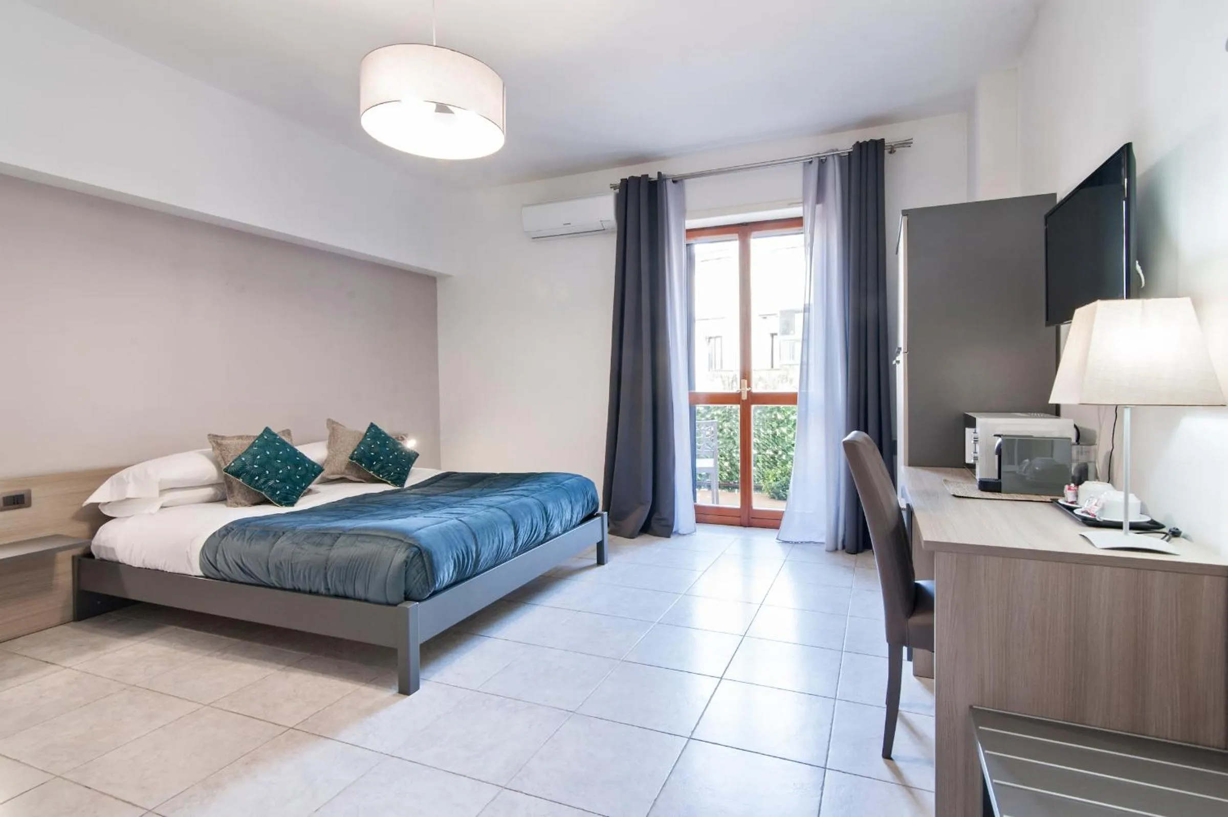 Photo of the whole room, Bed in B&B Kalurya - Lecce Selection