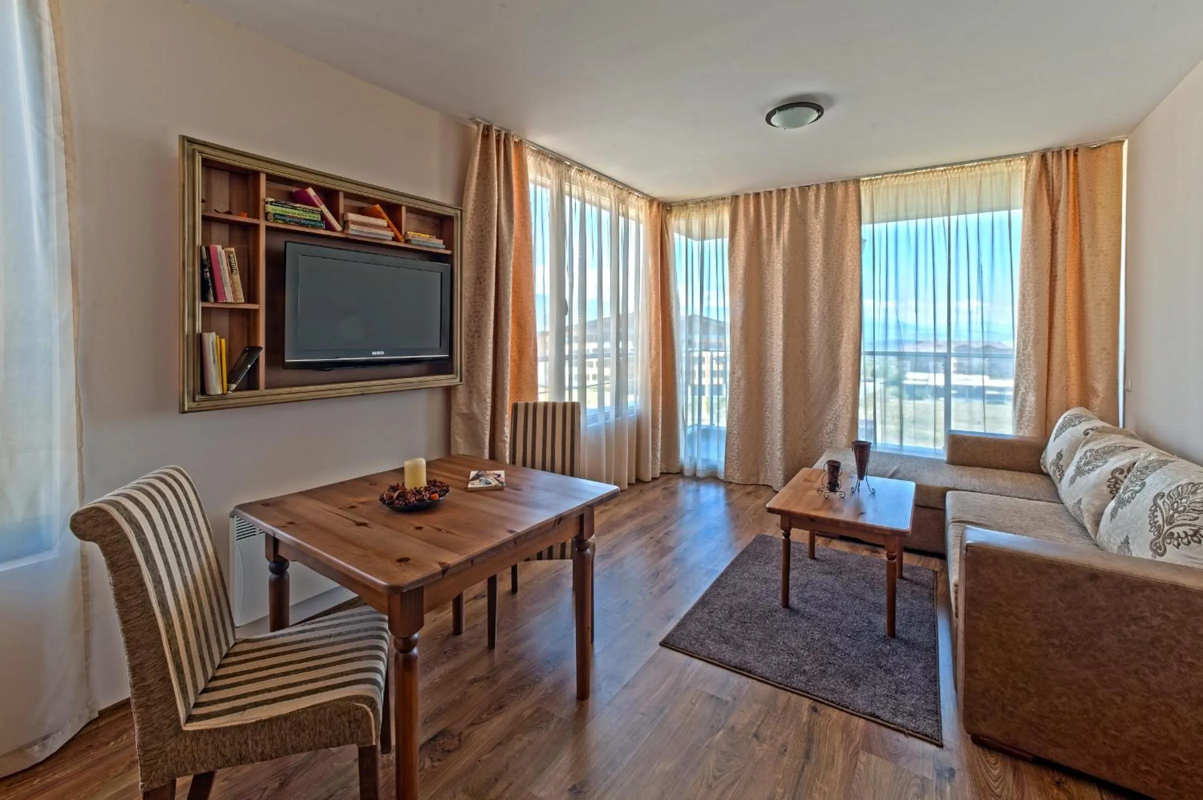 TV and multimedia in Cornelia Deluxe Residence