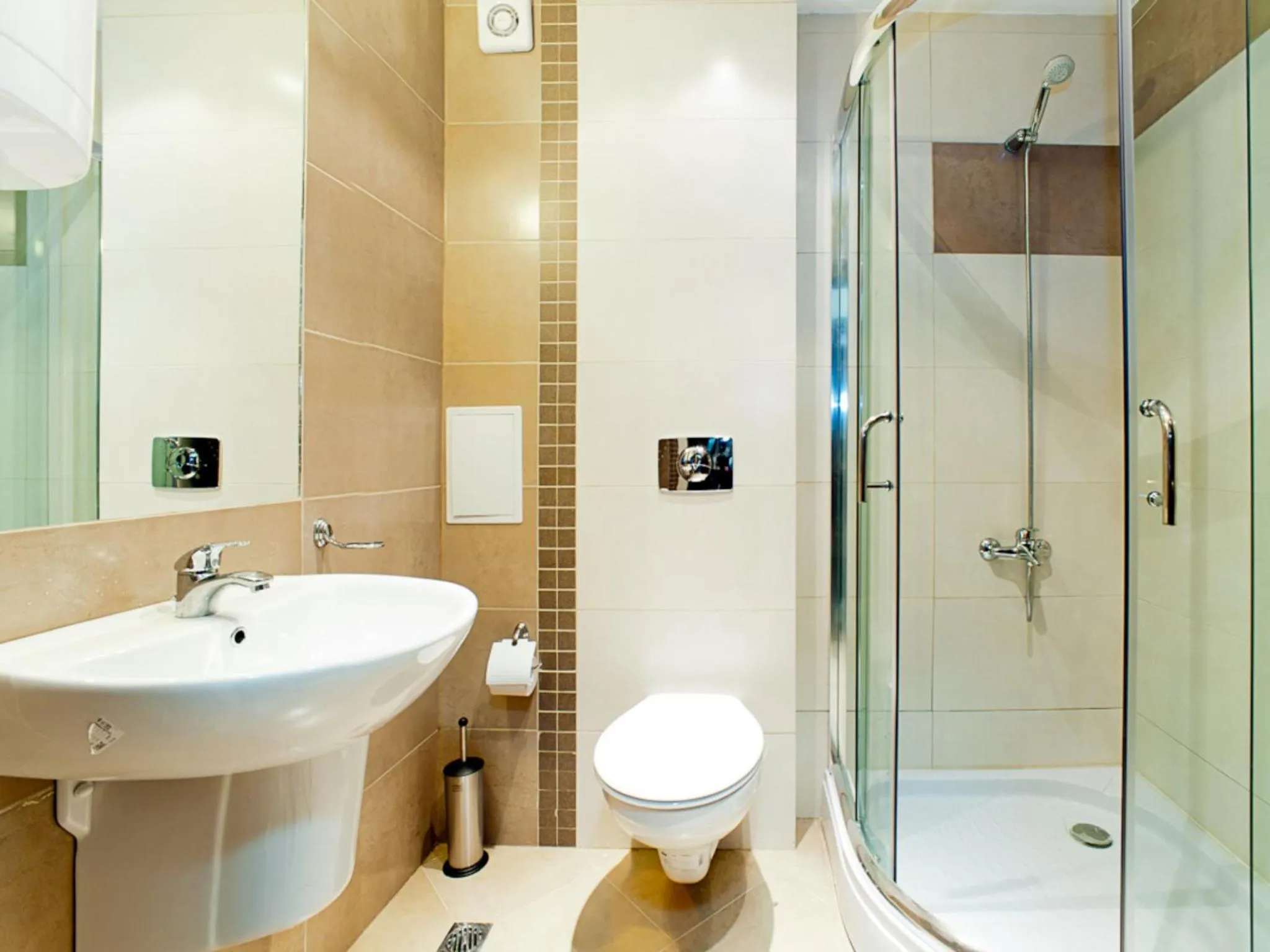 Shower in Cornelia Deluxe Residence