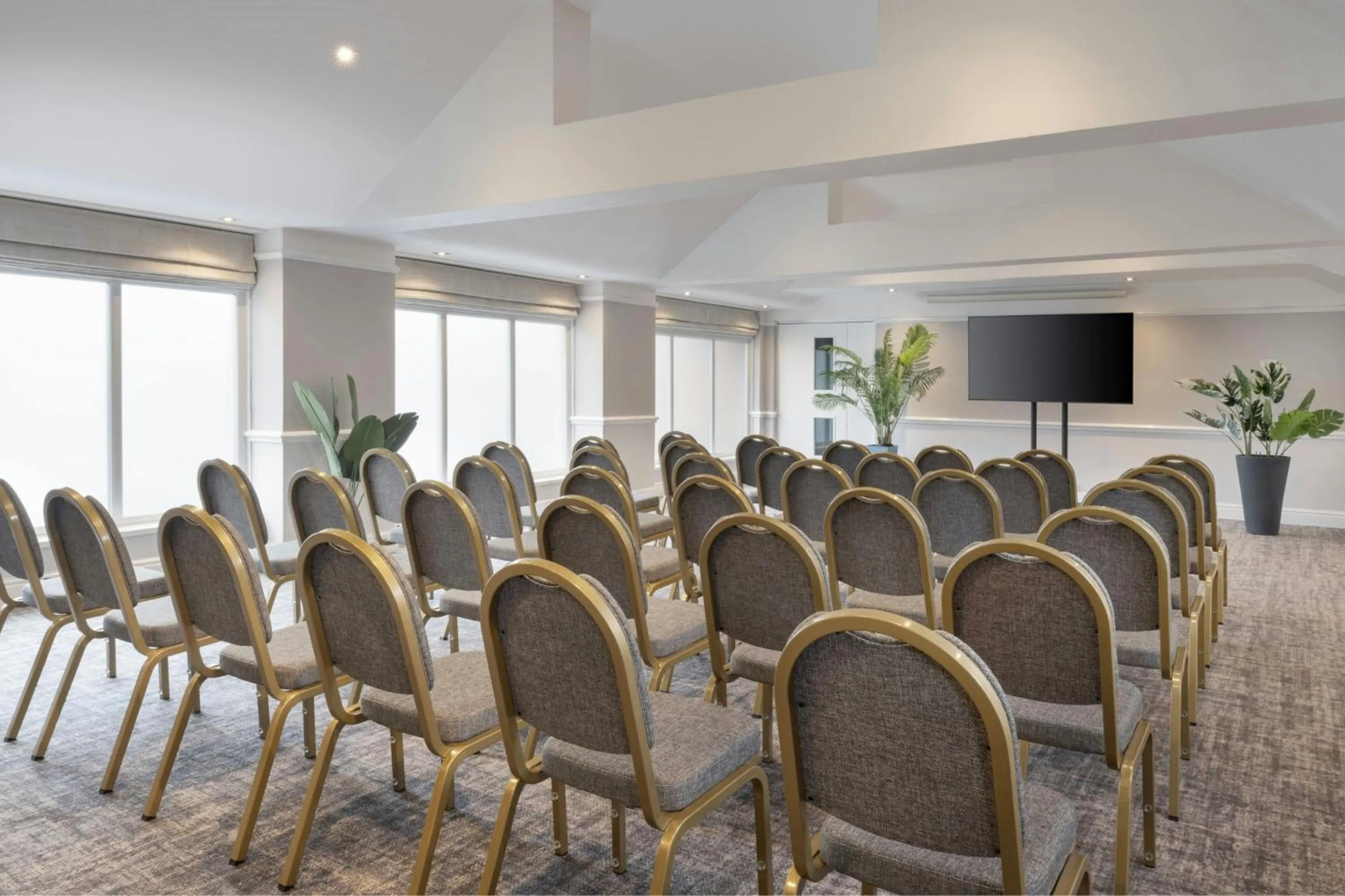 Meeting/conference room in Delta Hotels by Marriott Manchester Airport