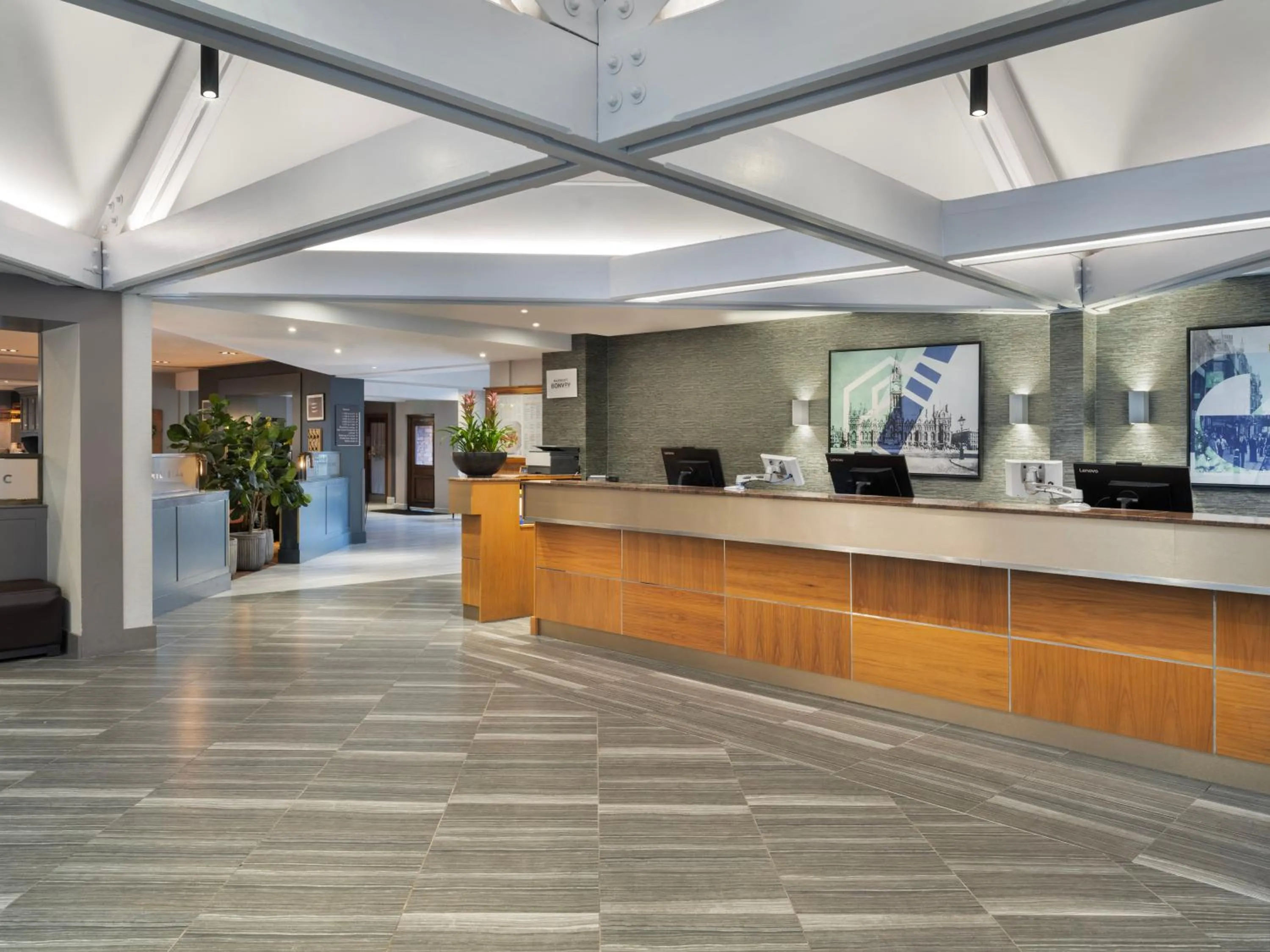 Lobby or reception in Delta Hotels by Marriott Manchester Airport