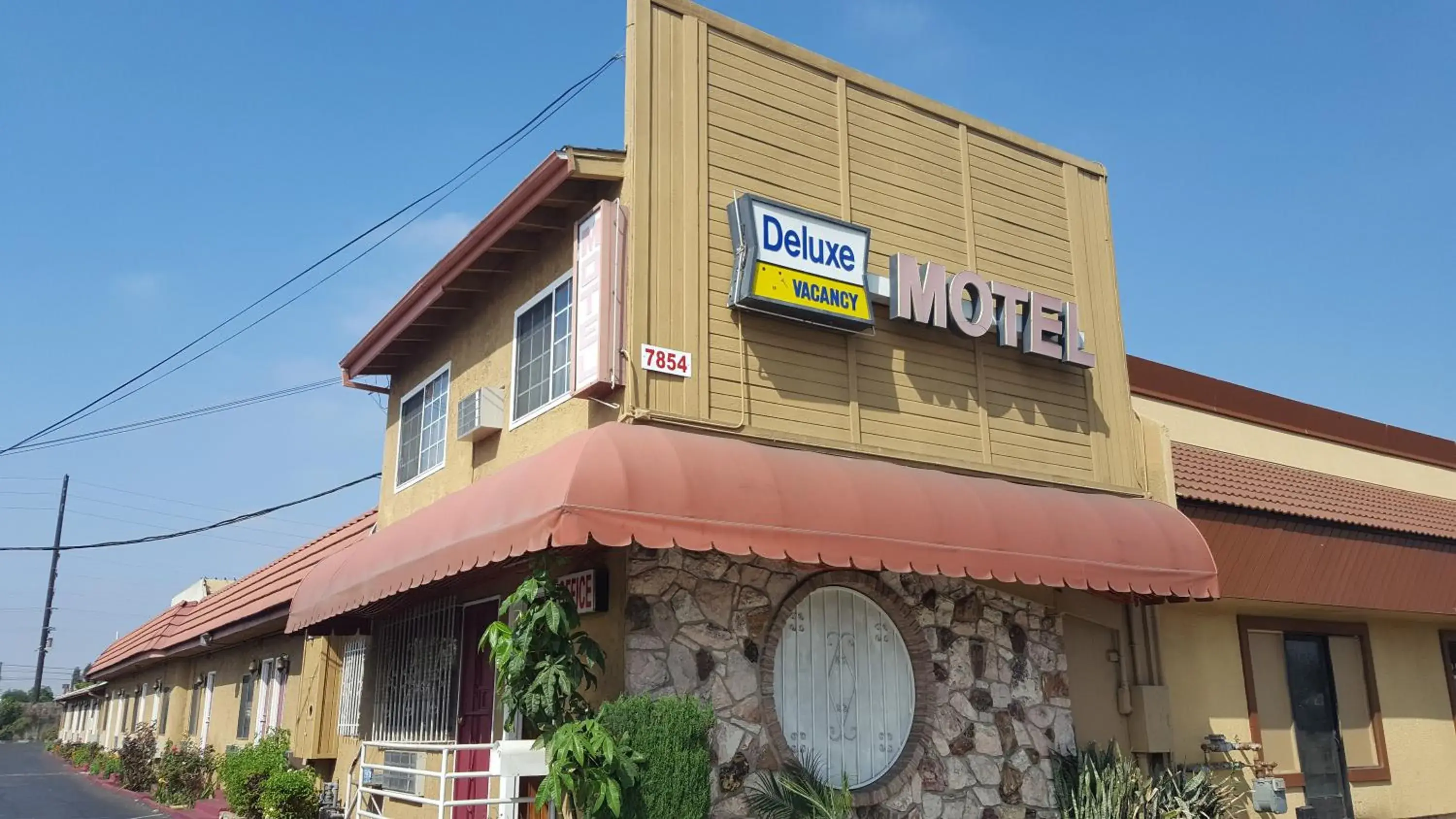 Deluxe Motel, Los Angeles Area Deluxe Motel, Los Angeles Area