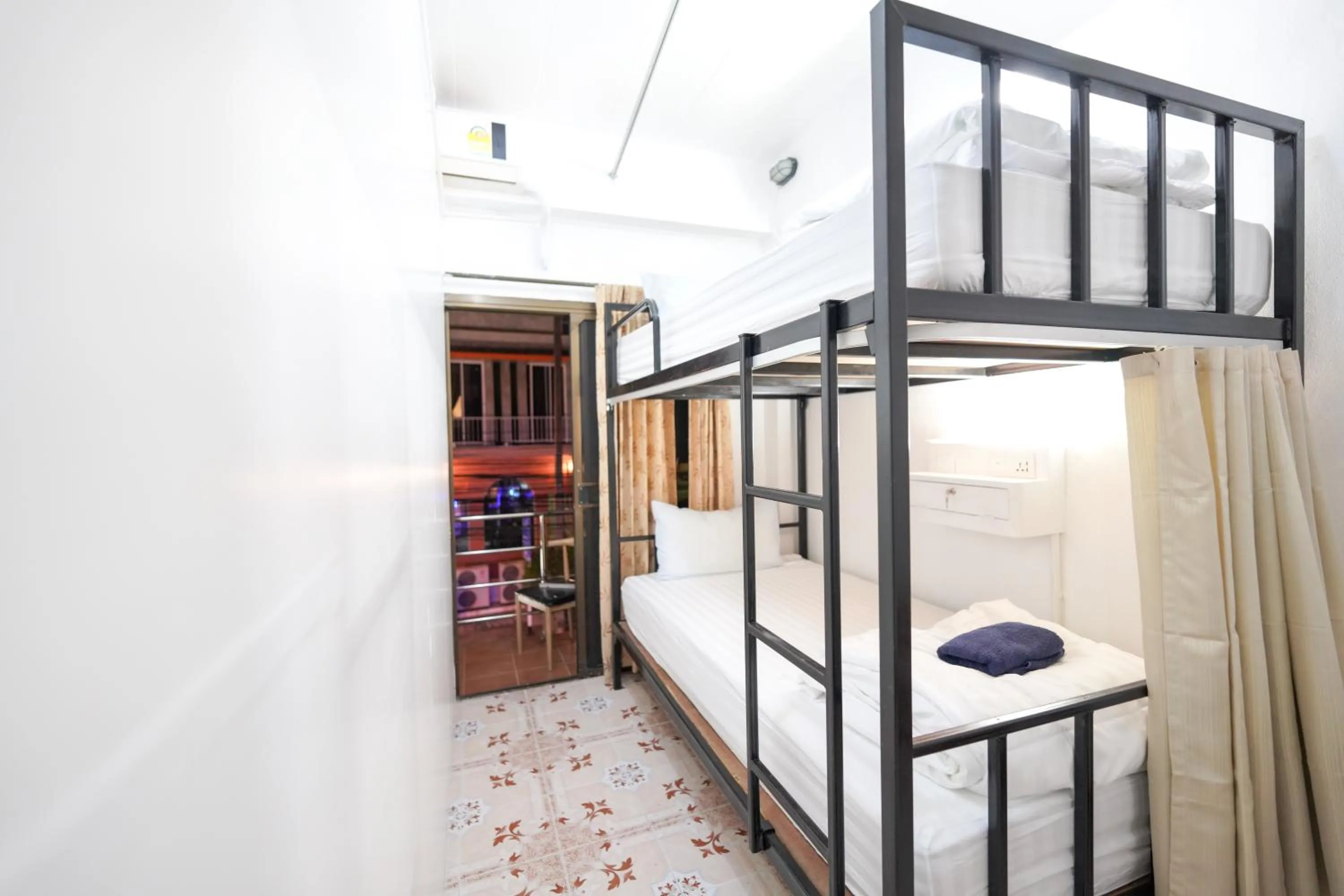 Bed in Baan Kamala Backpacker