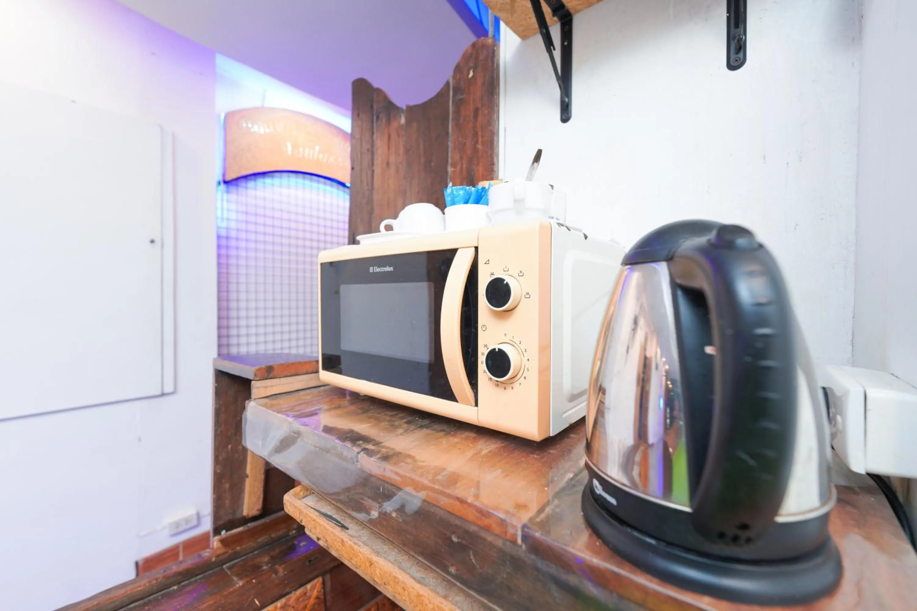 Kitchen or kitchenette in Baan Kamala Backpacker