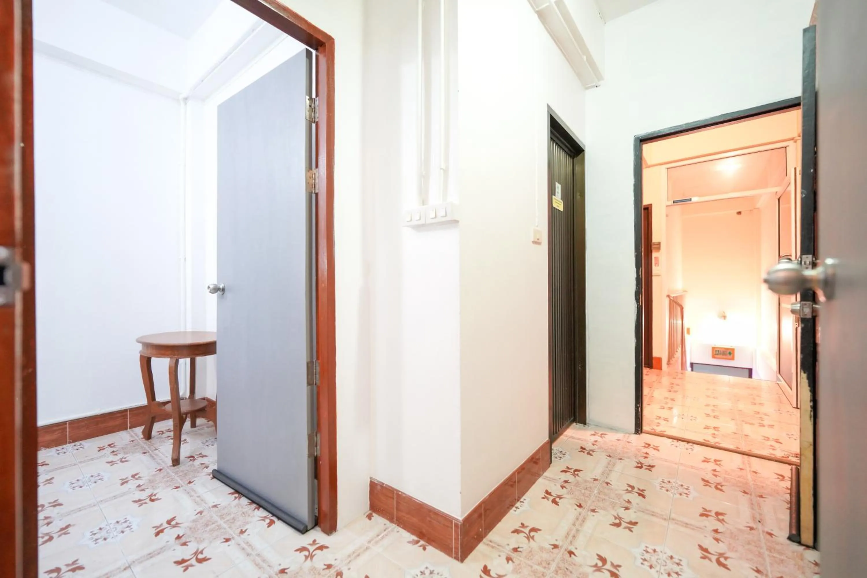 Property building in Baan Kamala Backpacker