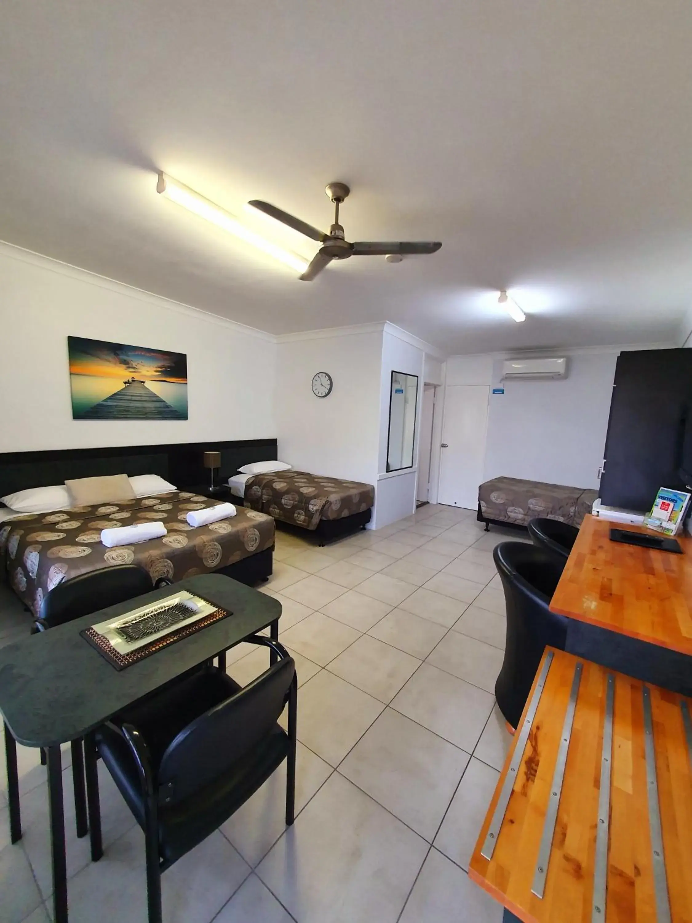 Standard Family Room in Sunseeker Motel Standard Family Room in Sunseeker Motel