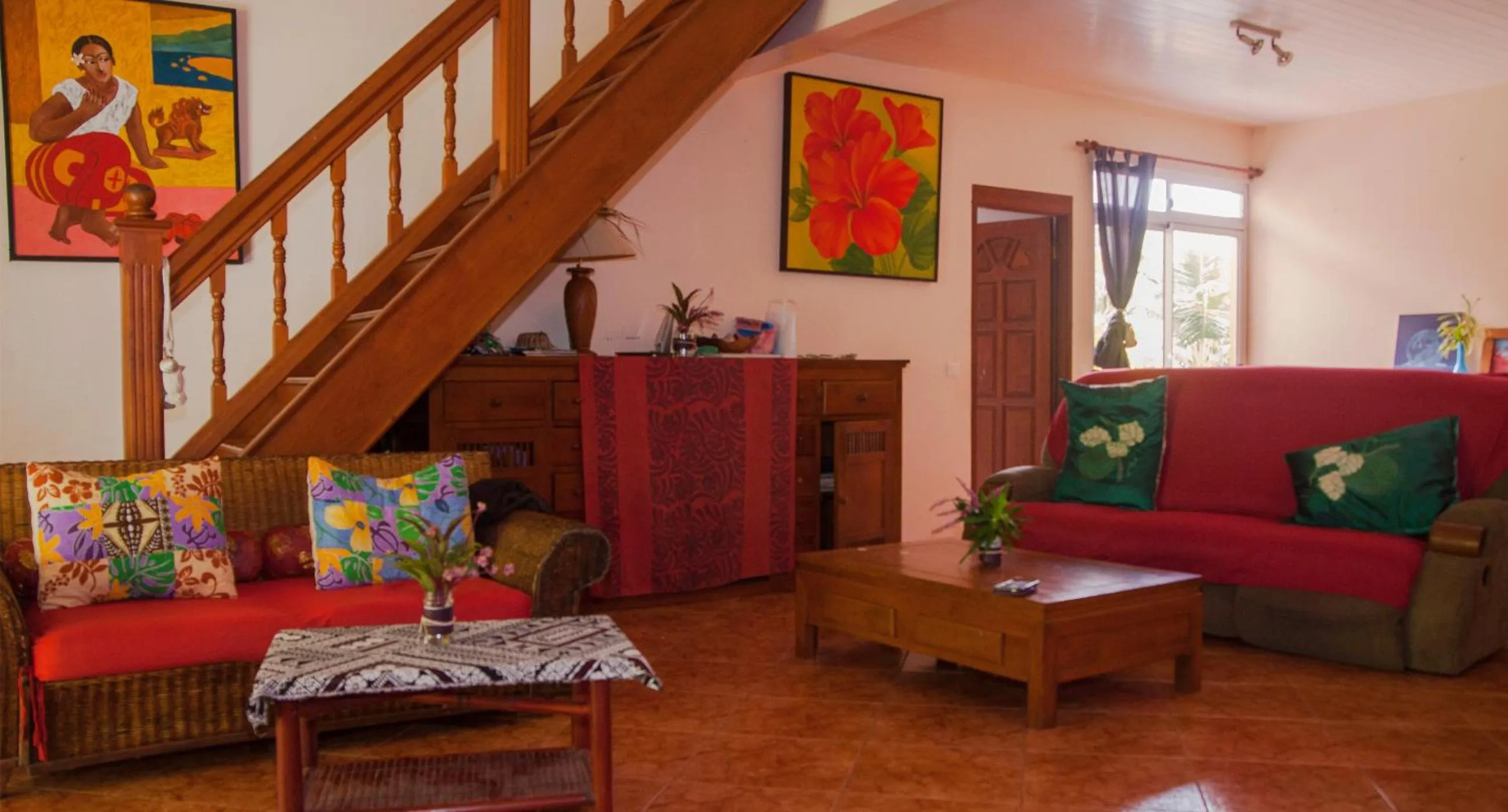 Seating area in Fare Om