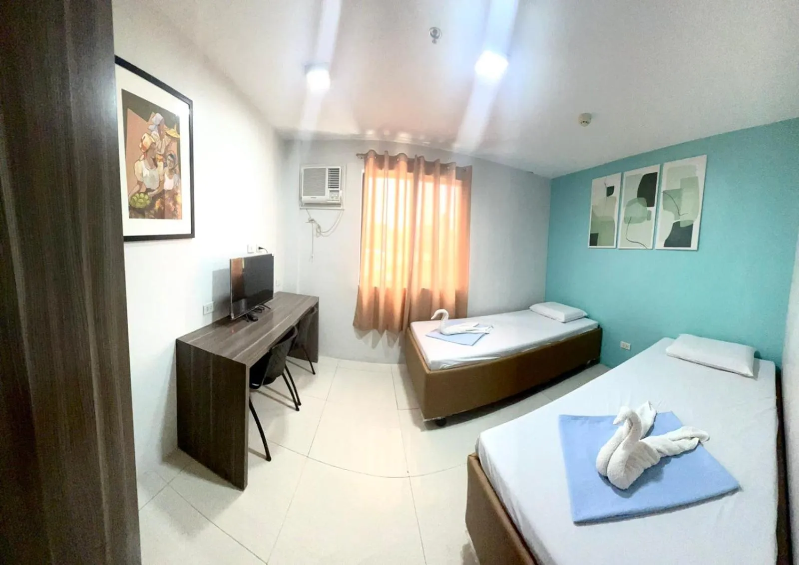 Standard Twin Room in RF Suites