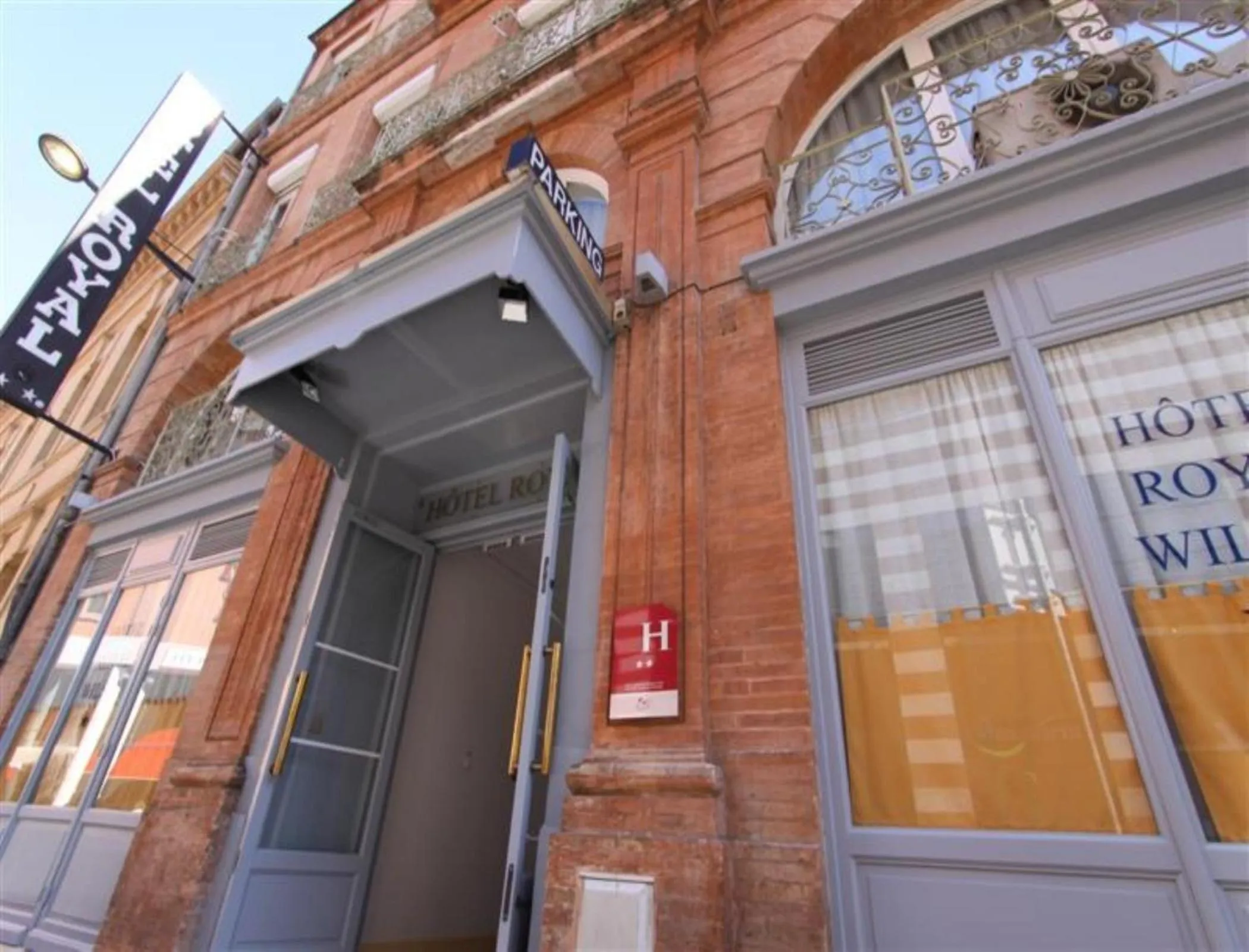 Facade/entrance in Hostel20 Toulouse Wilson