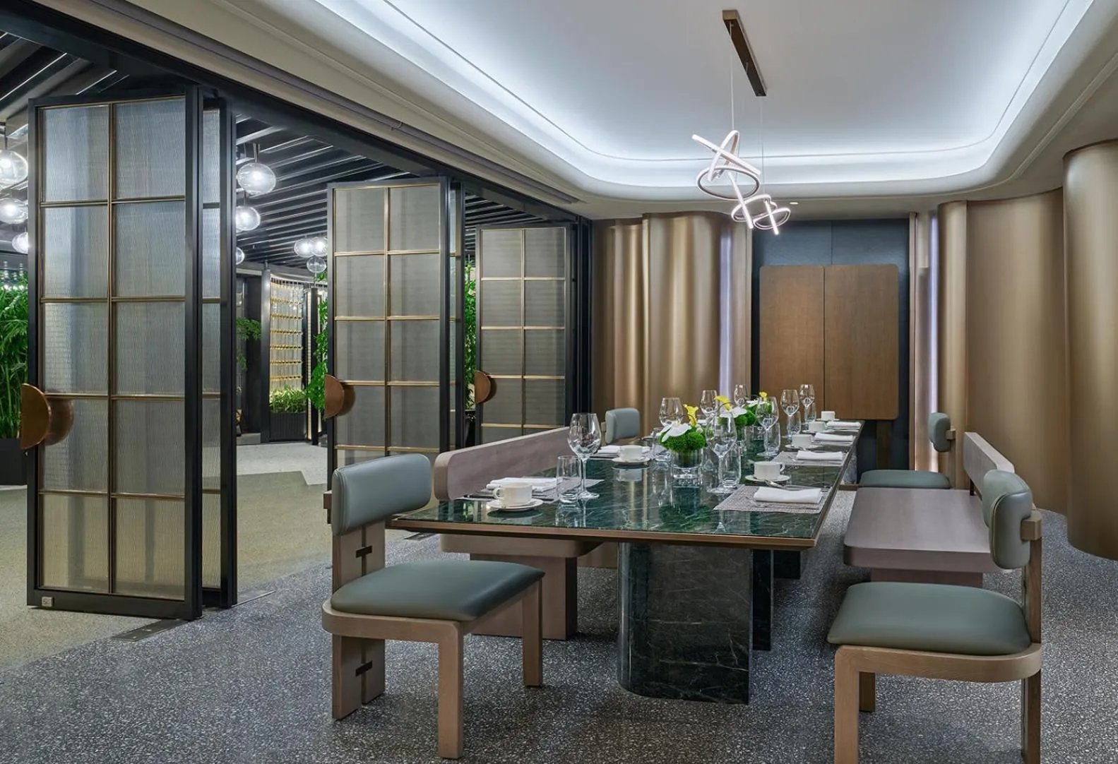 Restaurant/places to eat in InterContinental Shanghai Harbour City by IHG