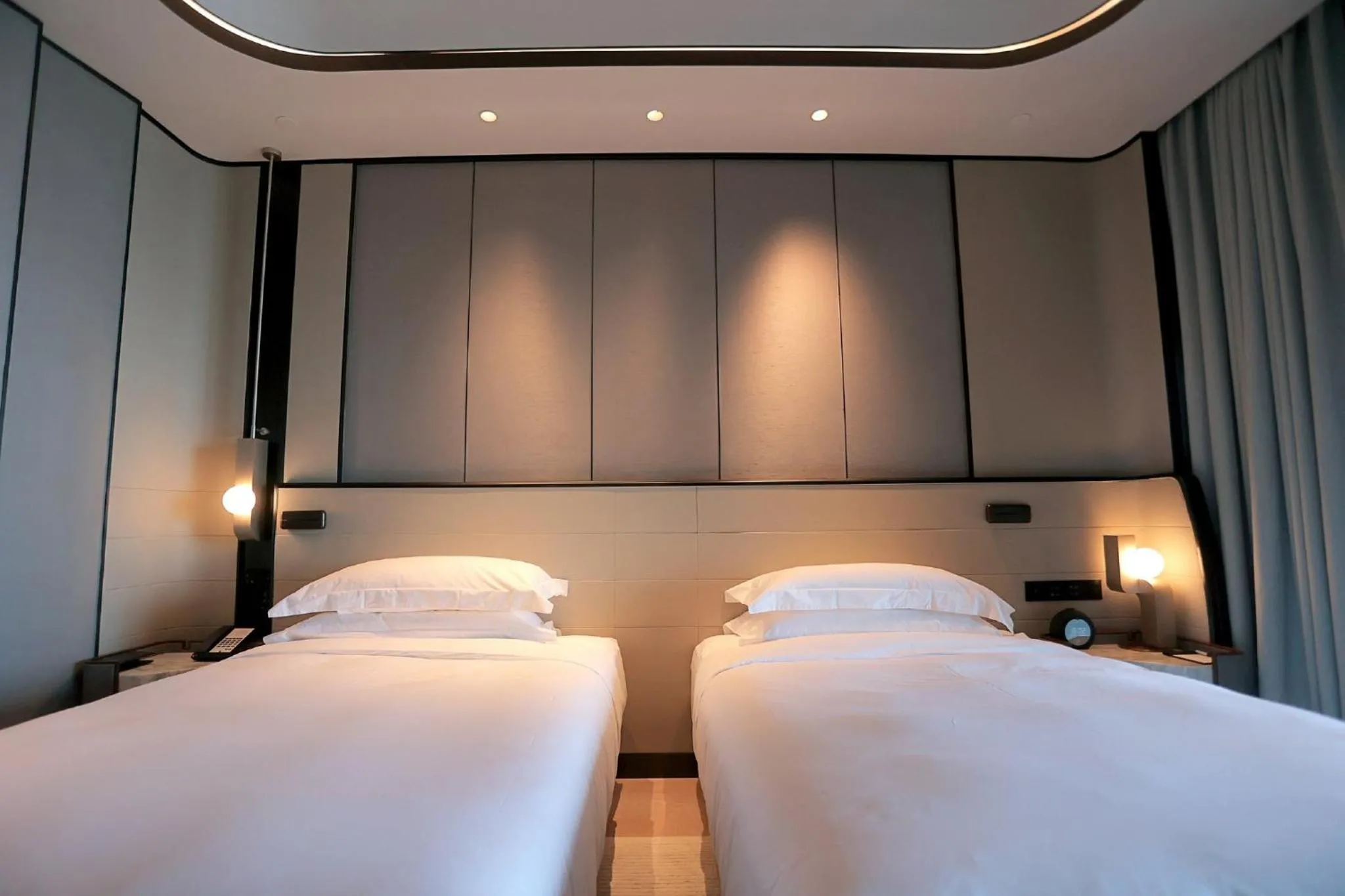 Photo of the whole room, Bed in InterContinental Shanghai Harbour City by IHG