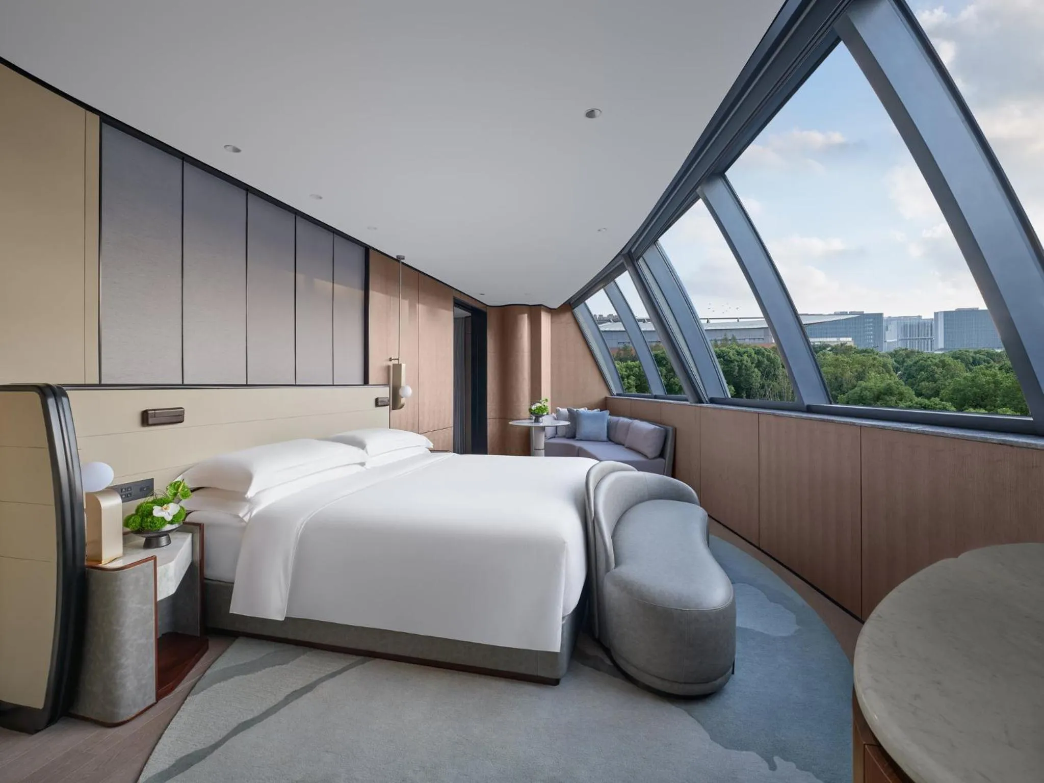 Photo of the whole room, Bed in InterContinental Shanghai Harbour City by IHG