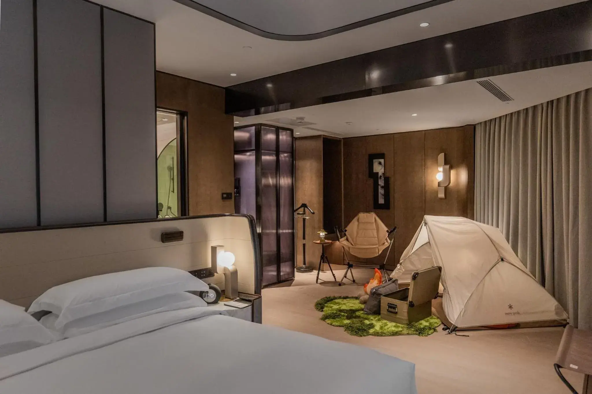 Premium King Room with Balcony - Camping Theme in InterContinental Shanghai Harbour City by IHG Premium King Room with Balcony - Camping Theme in InterContinental Shanghai Harbour City by IHG