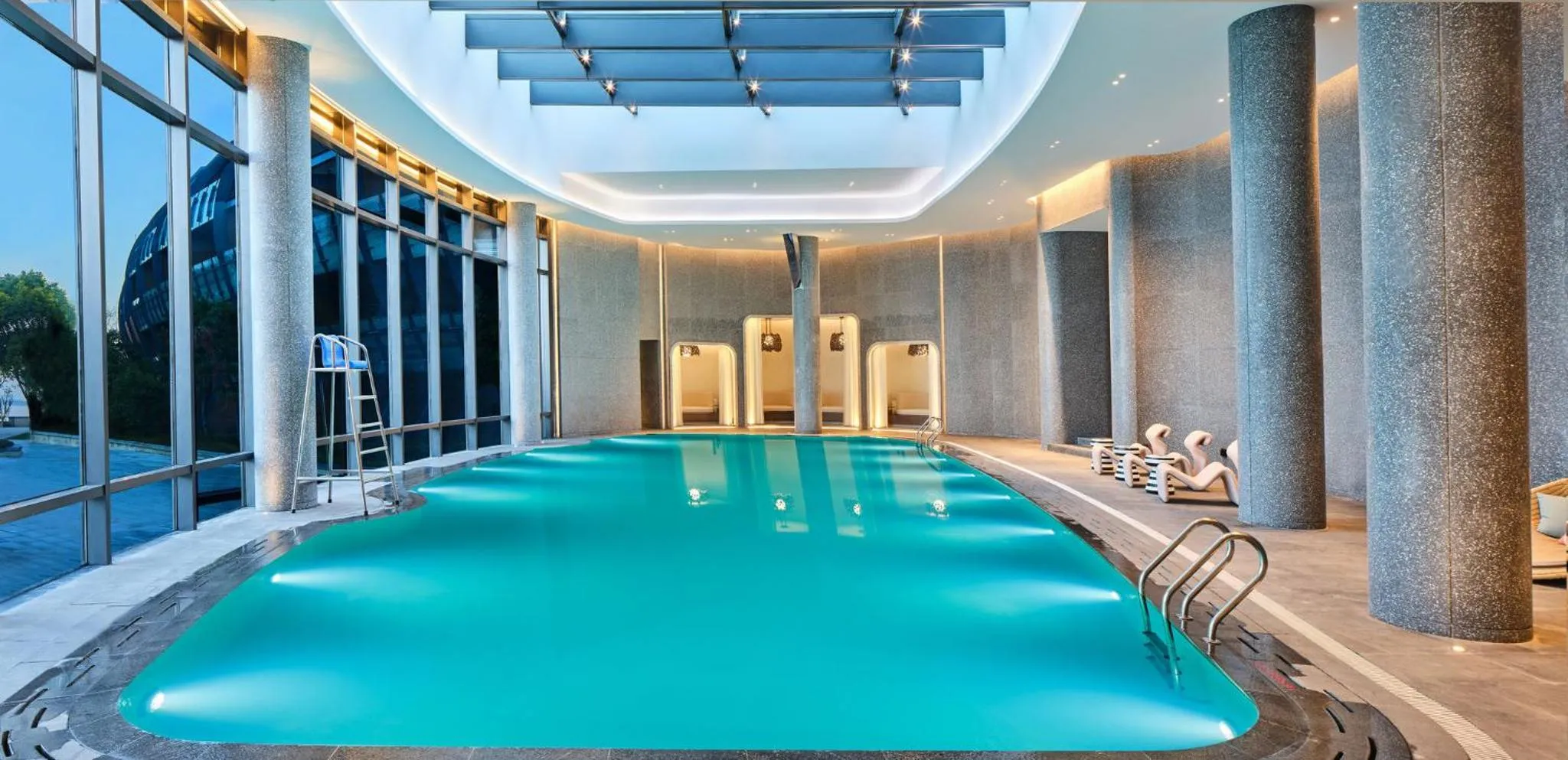 Swimming pool in InterContinental Shanghai Harbour City by IHG