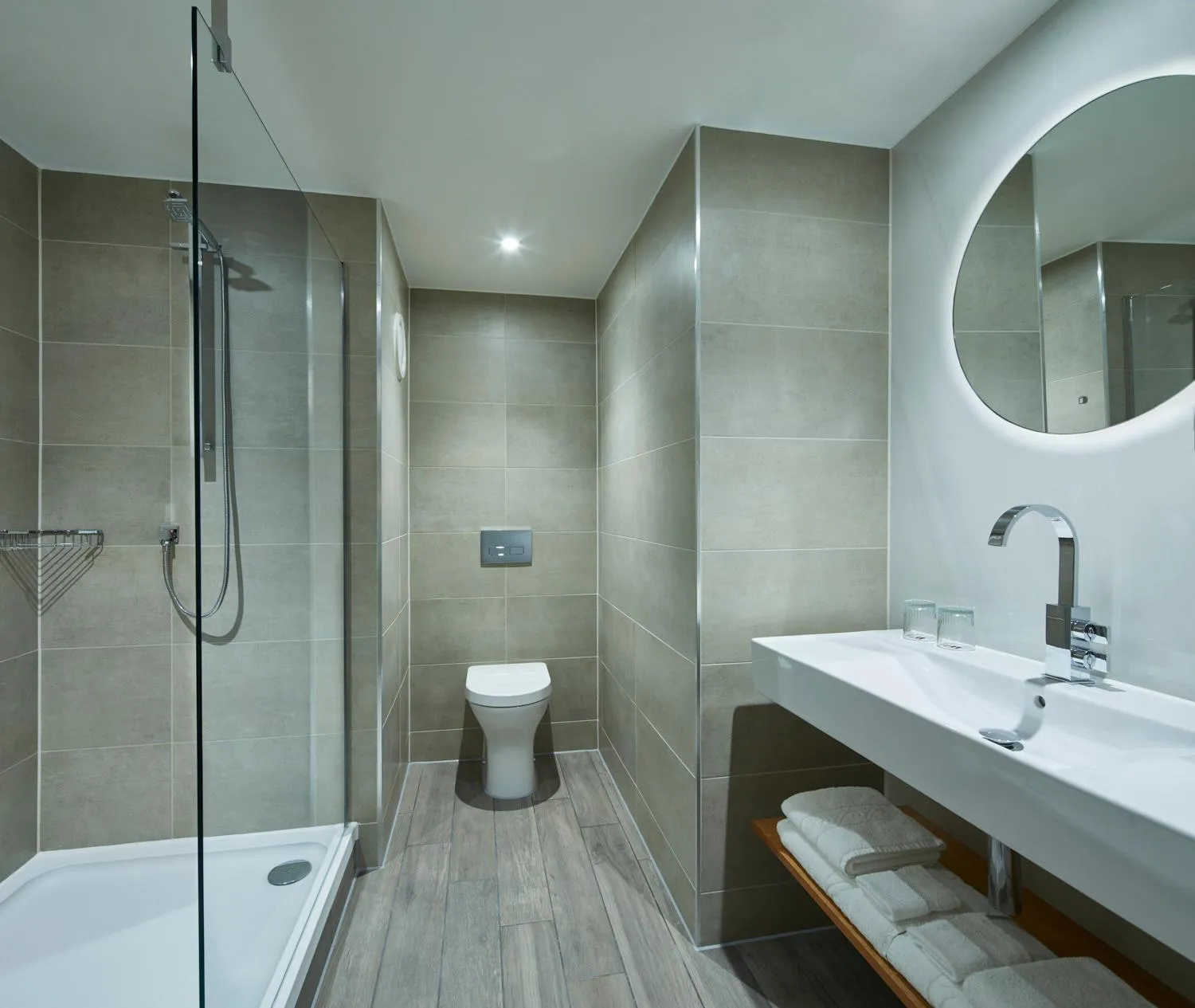 Bathroom in Manchester Marriott Victoria & Albert Hotel