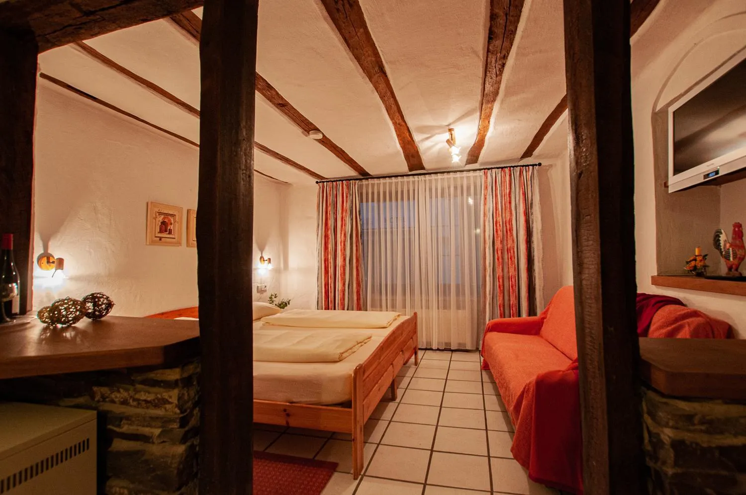 Photo of the whole room, Bed in Landhaus Müller