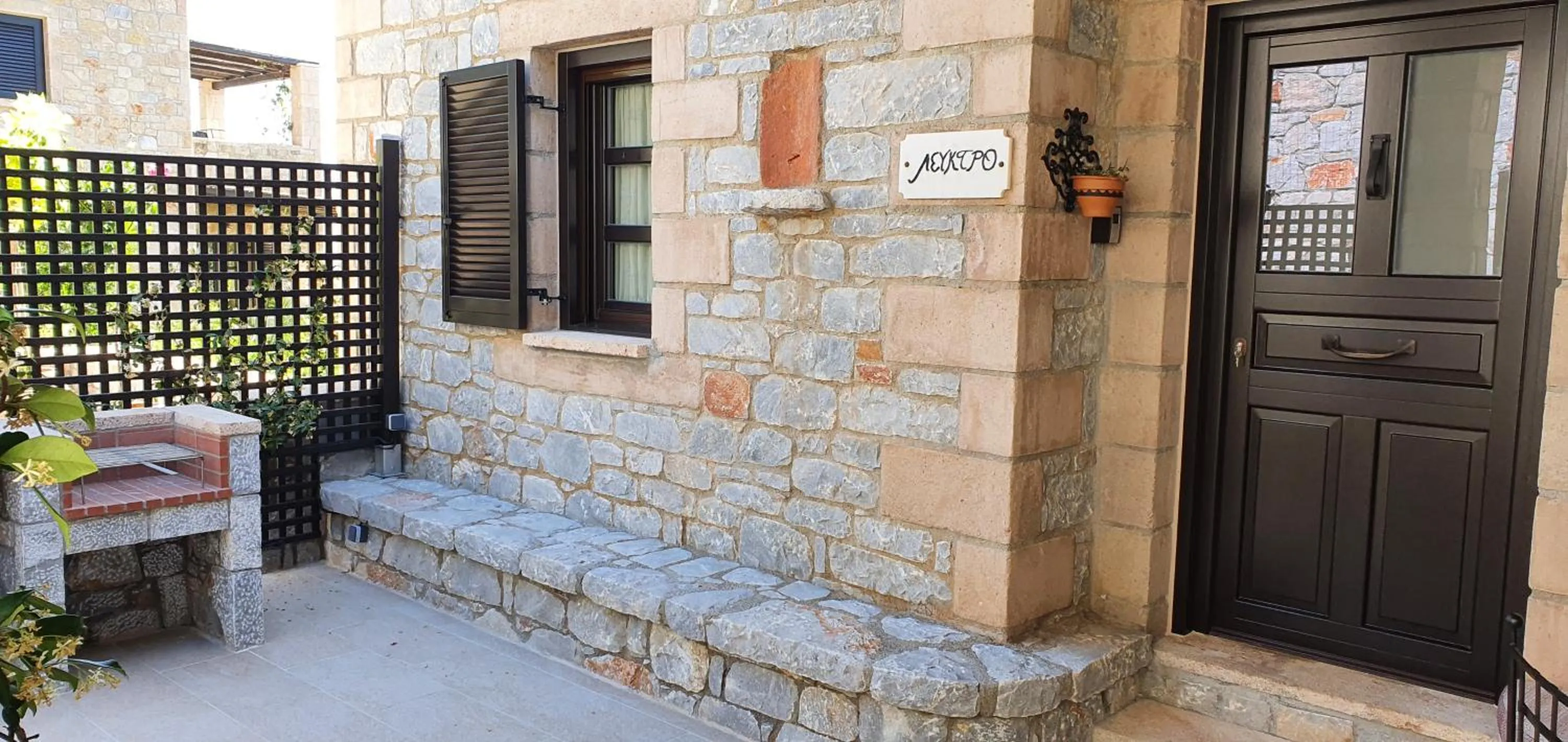 Facade/entrance in Polismata - Private Residences