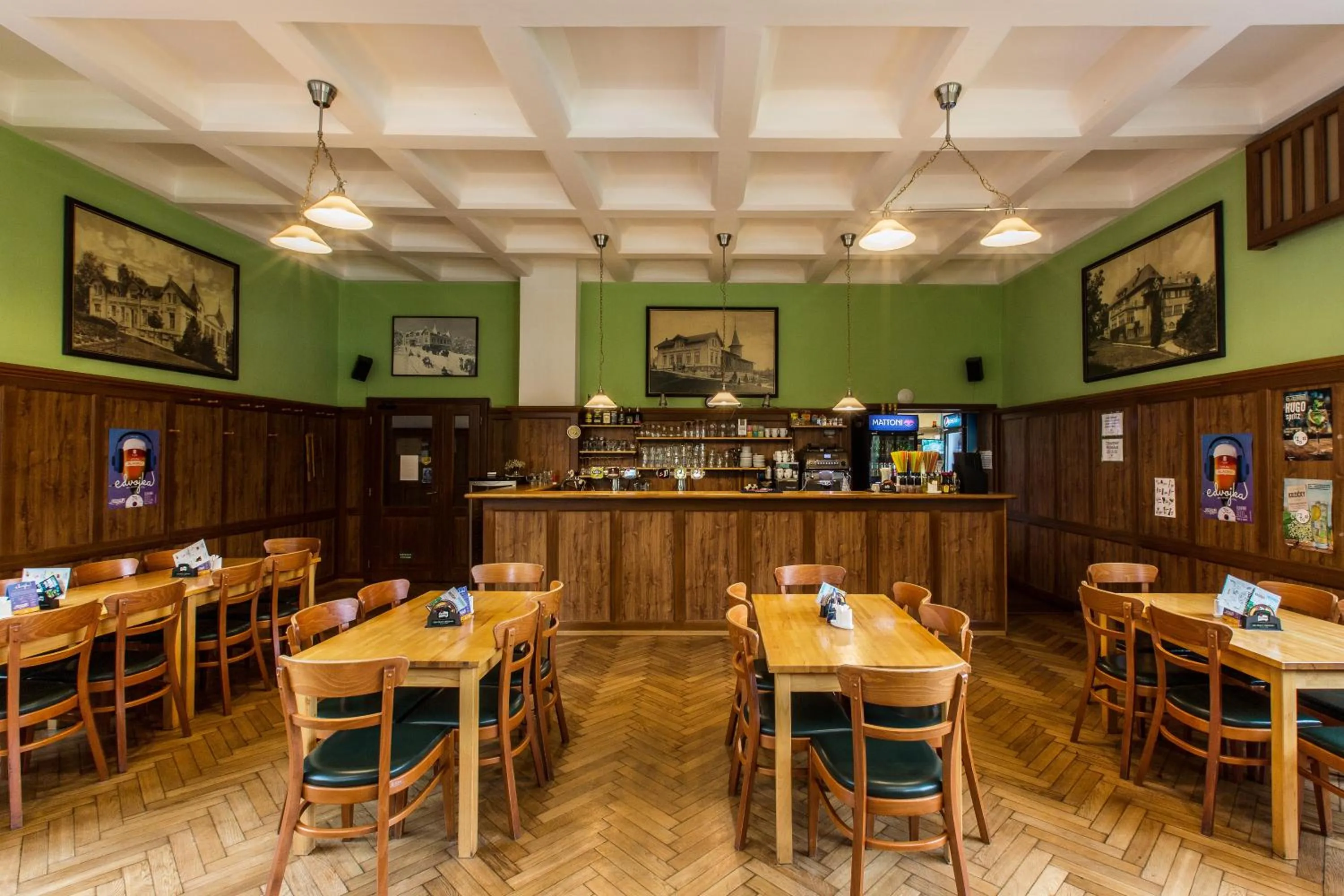 Restaurant/places to eat in Parkhotel Smržovka