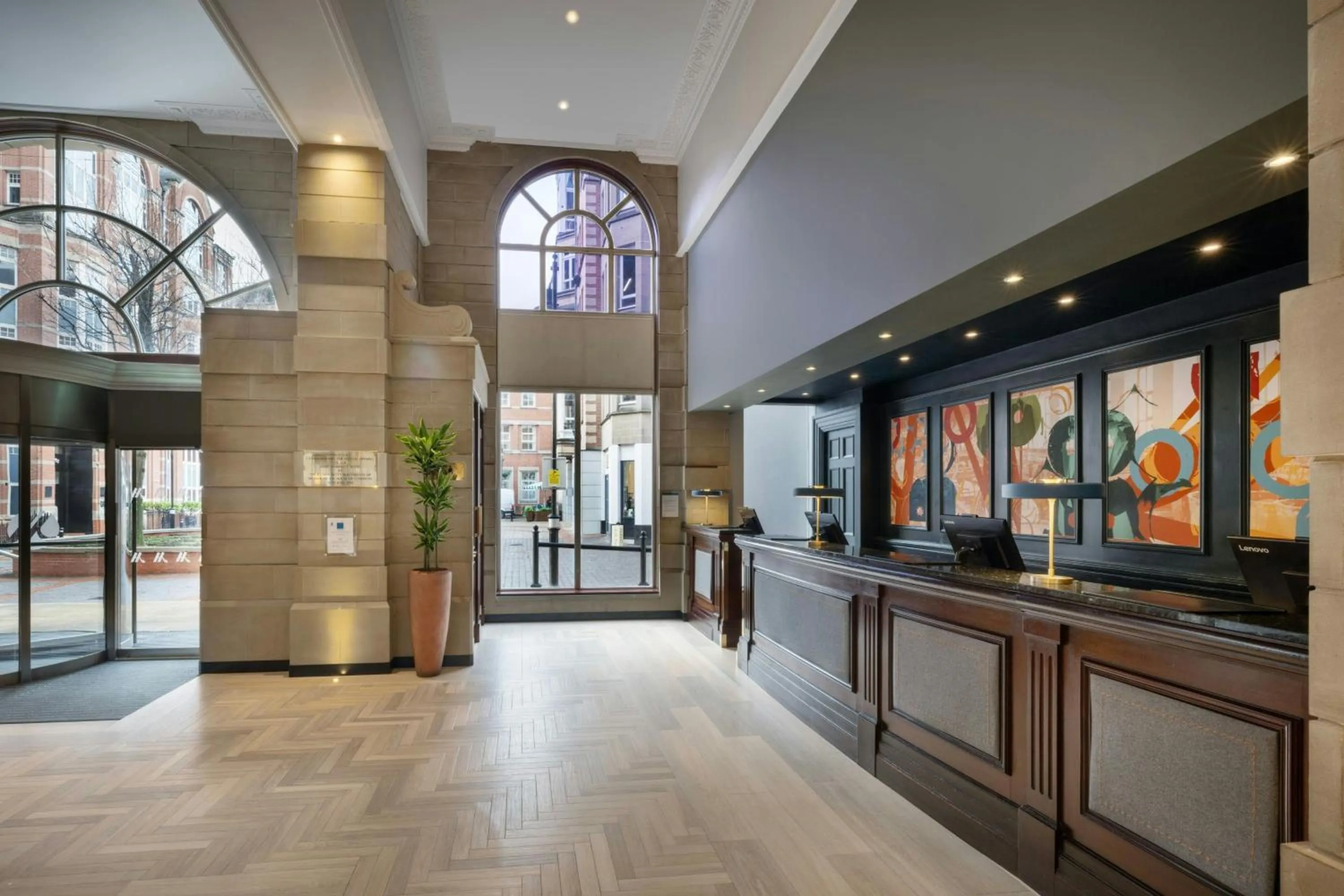 Lobby or reception in Leeds Marriott Hotel