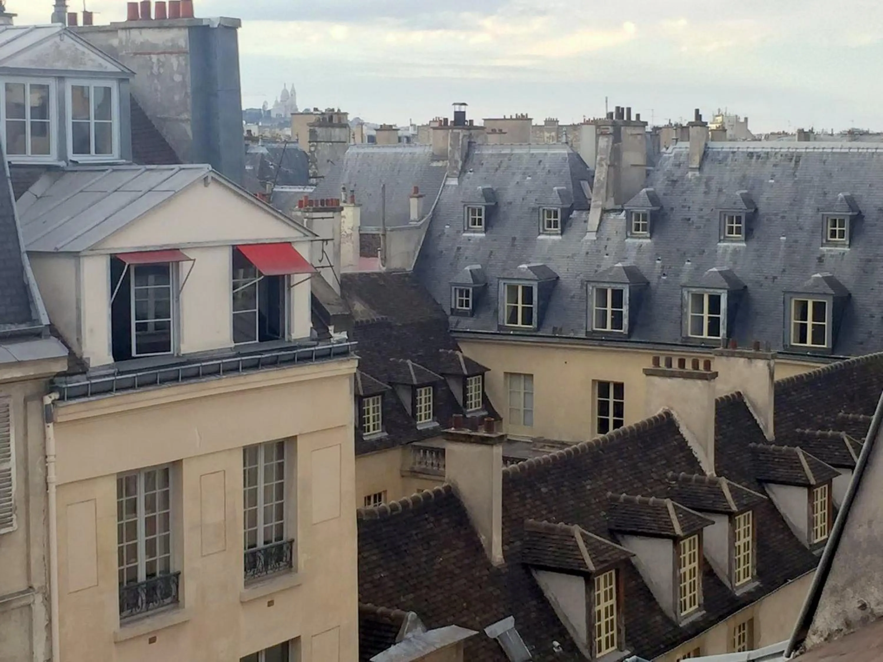 City view in Boutique Hotel de la Place des Vosges