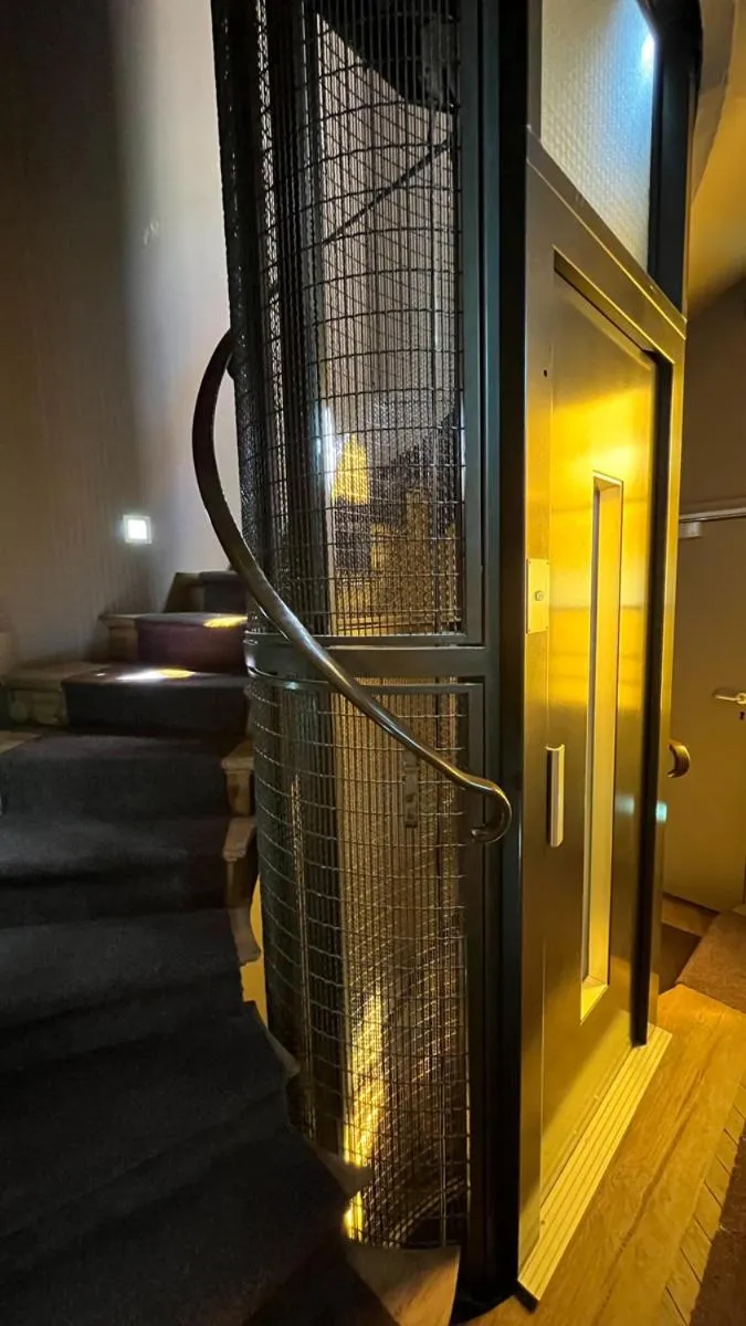 elevator in Boutique Hotel de la Place des Vosges