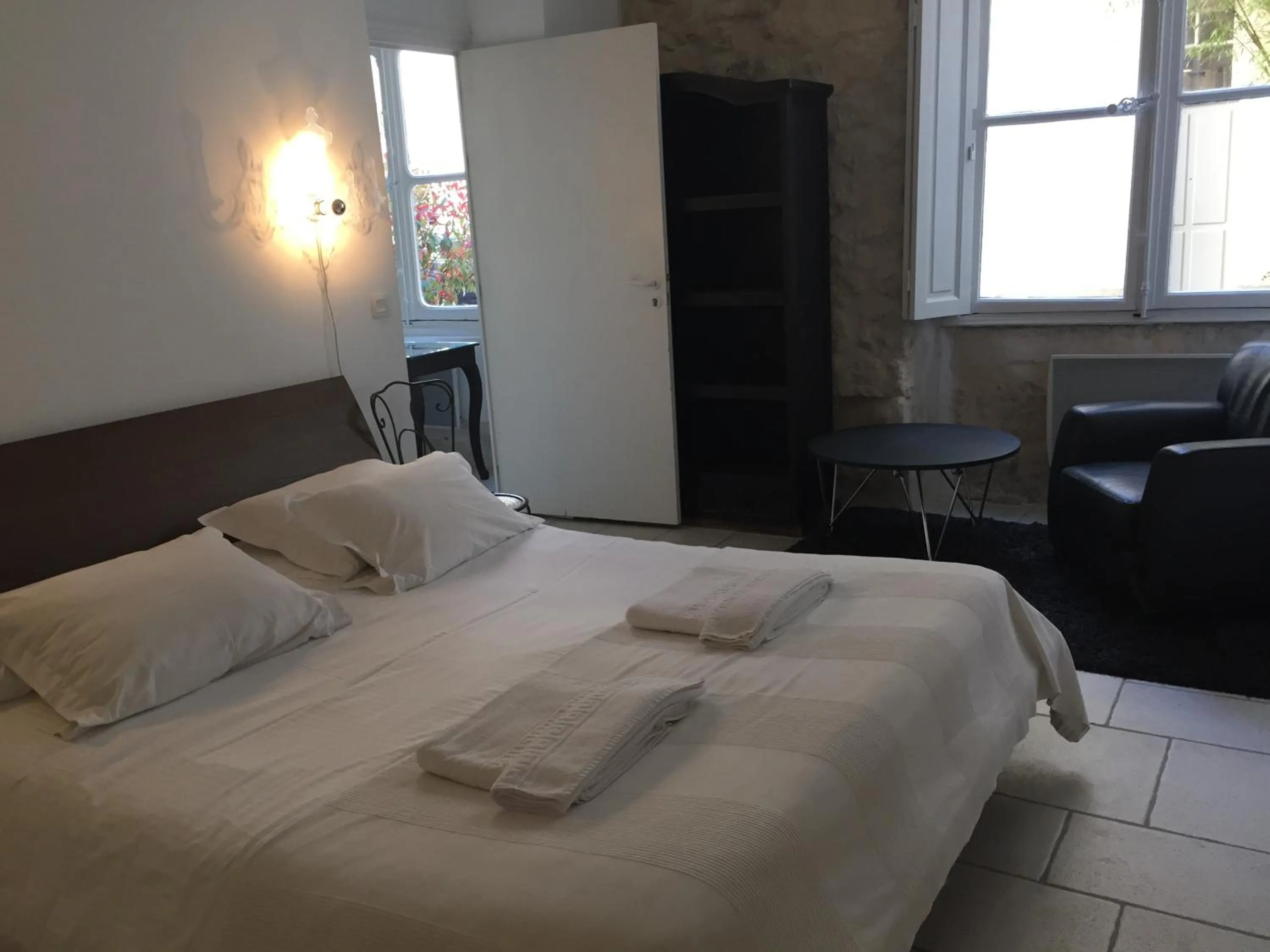 Bed in Boutique Hotel de la Place des Vosges