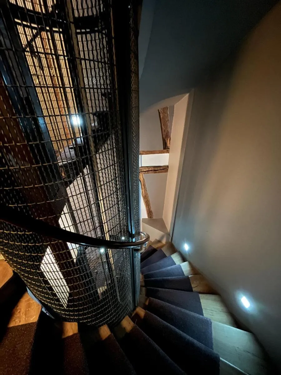 elevator in Boutique Hotel de la Place des Vosges