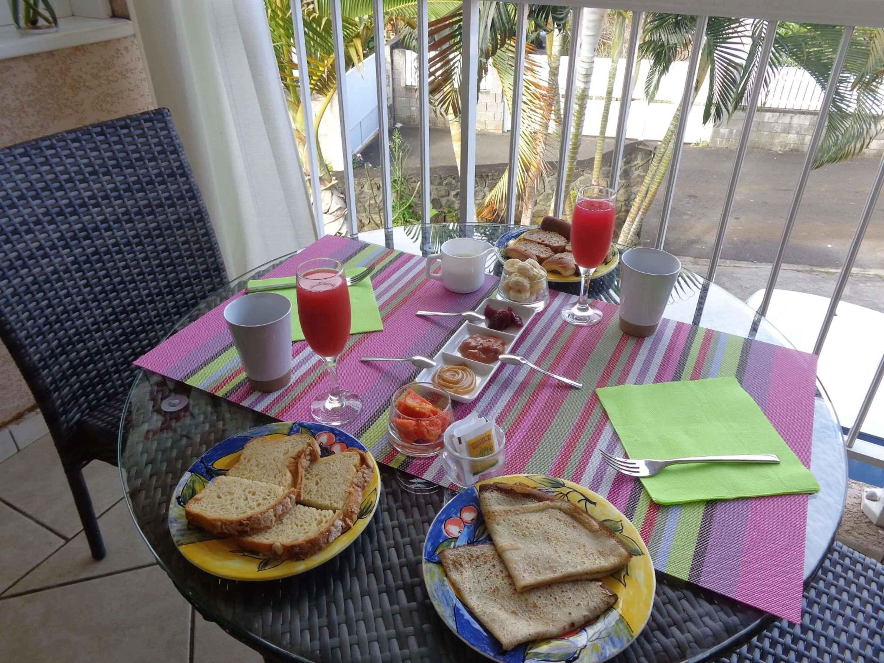 Food and drinks in La Villa Pitaya