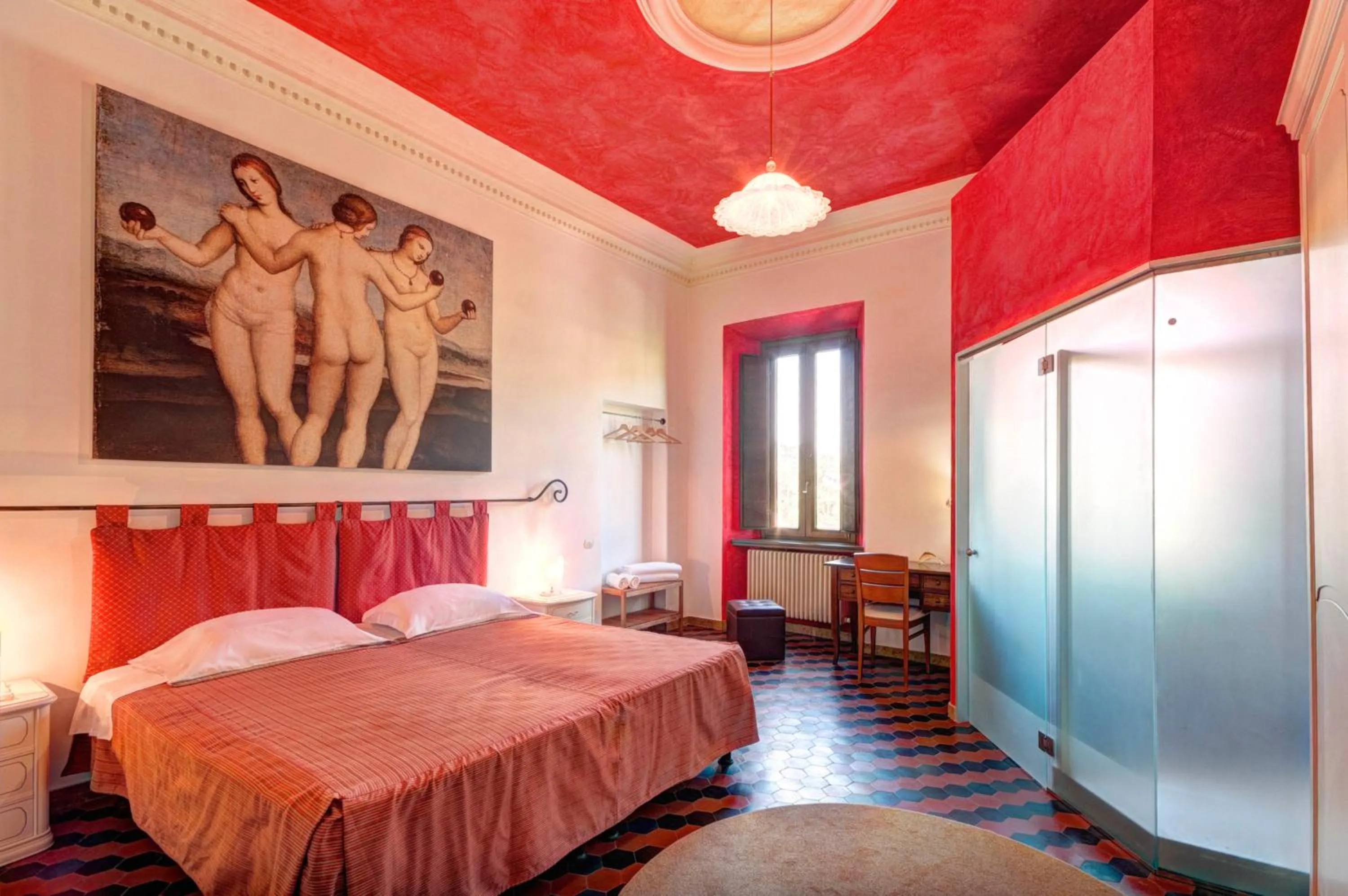 Photo of the whole room, Bed in Raffaello Residence