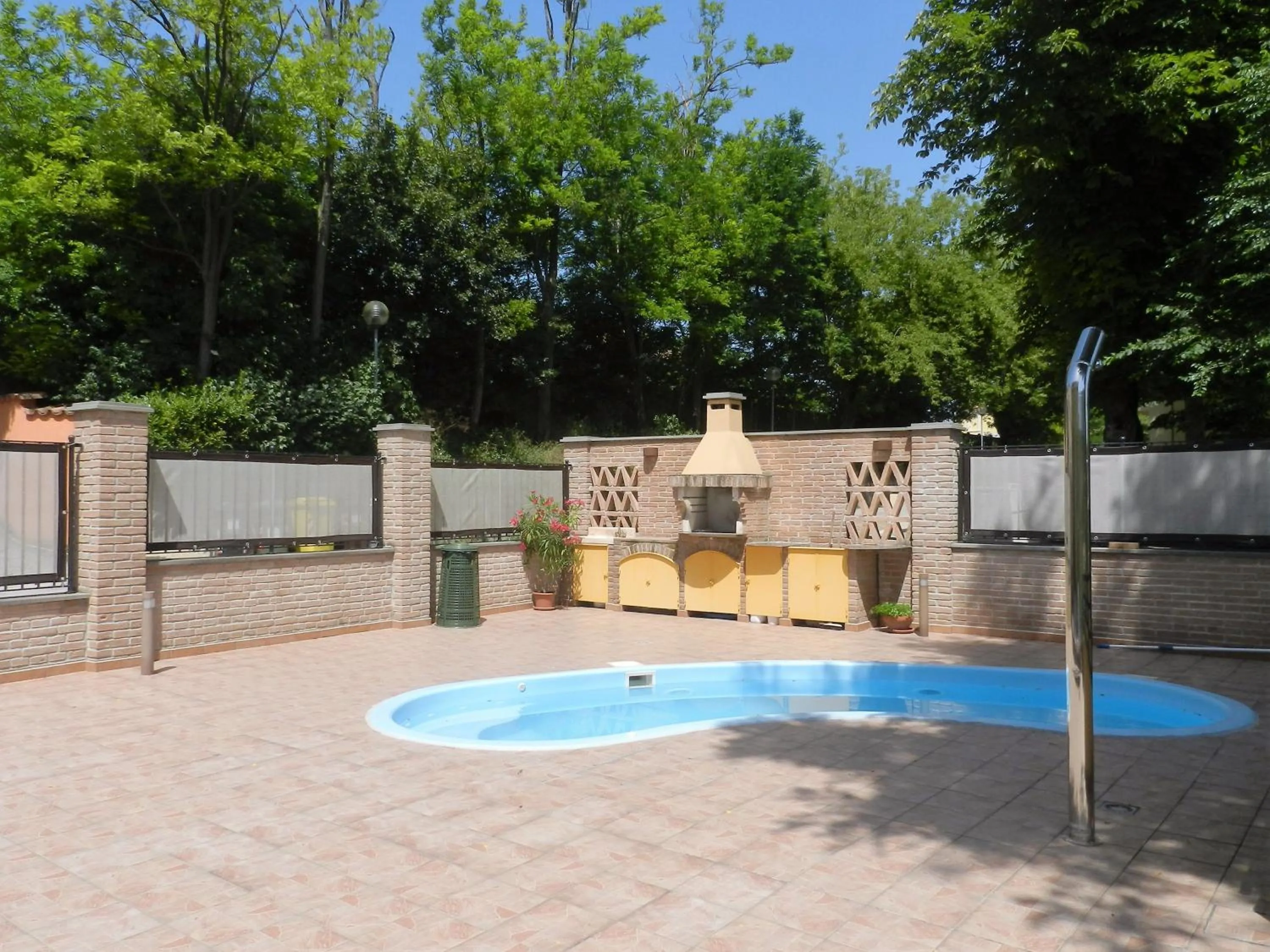 BBQ facilities in Raffaello Residence