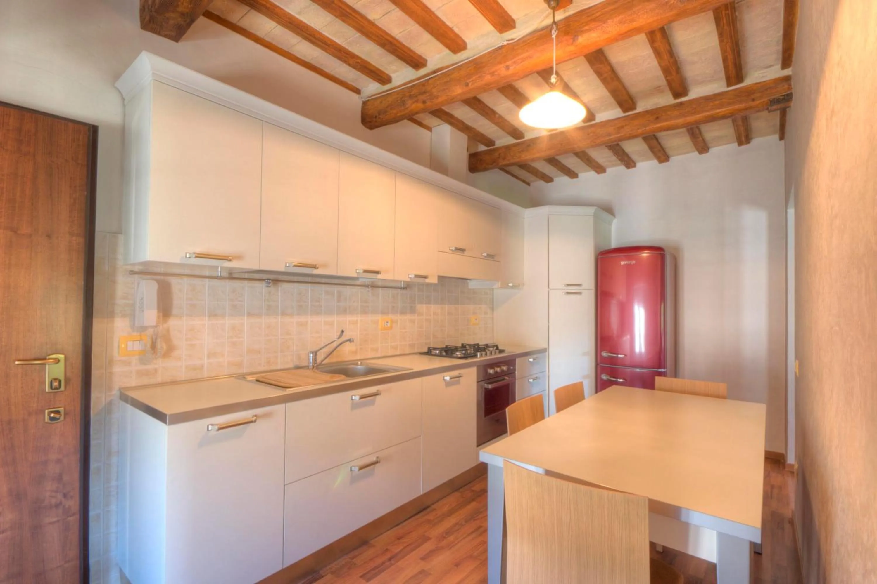 Kitchen or kitchenette in Raffaello Residence