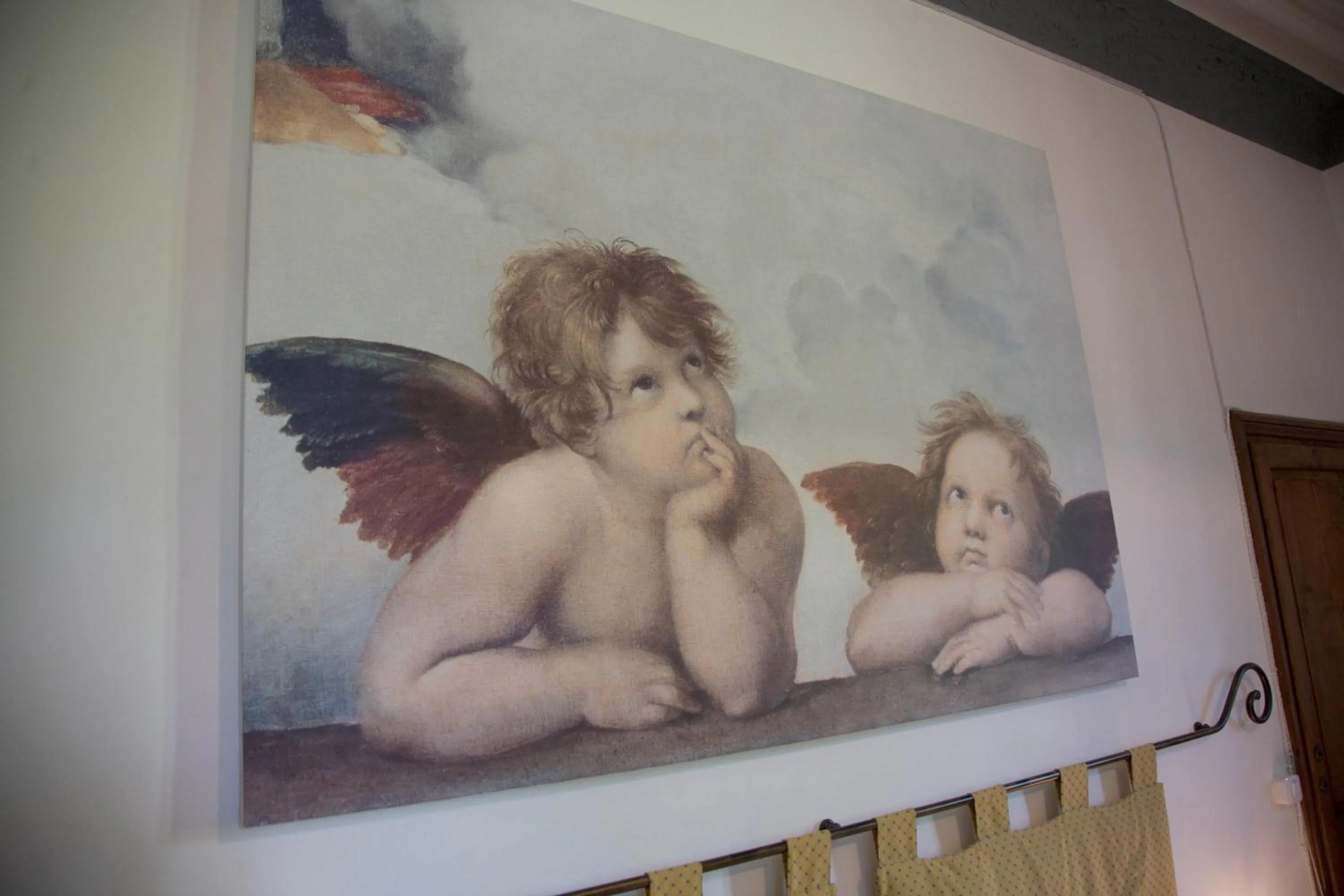 Logo/Certificate/Sign in Raffaello Residence