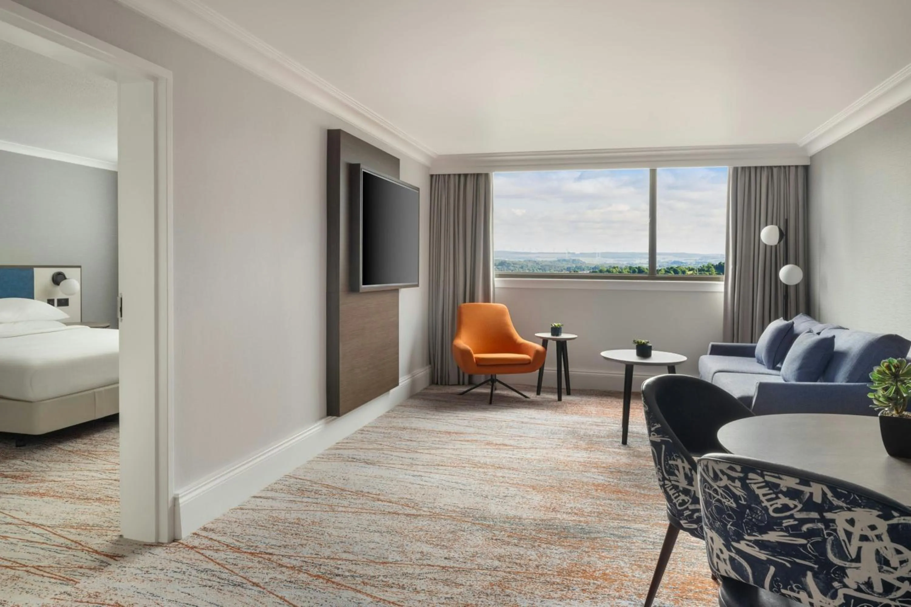 Photo of the whole room, Bed in Glasgow Marriott Hotel