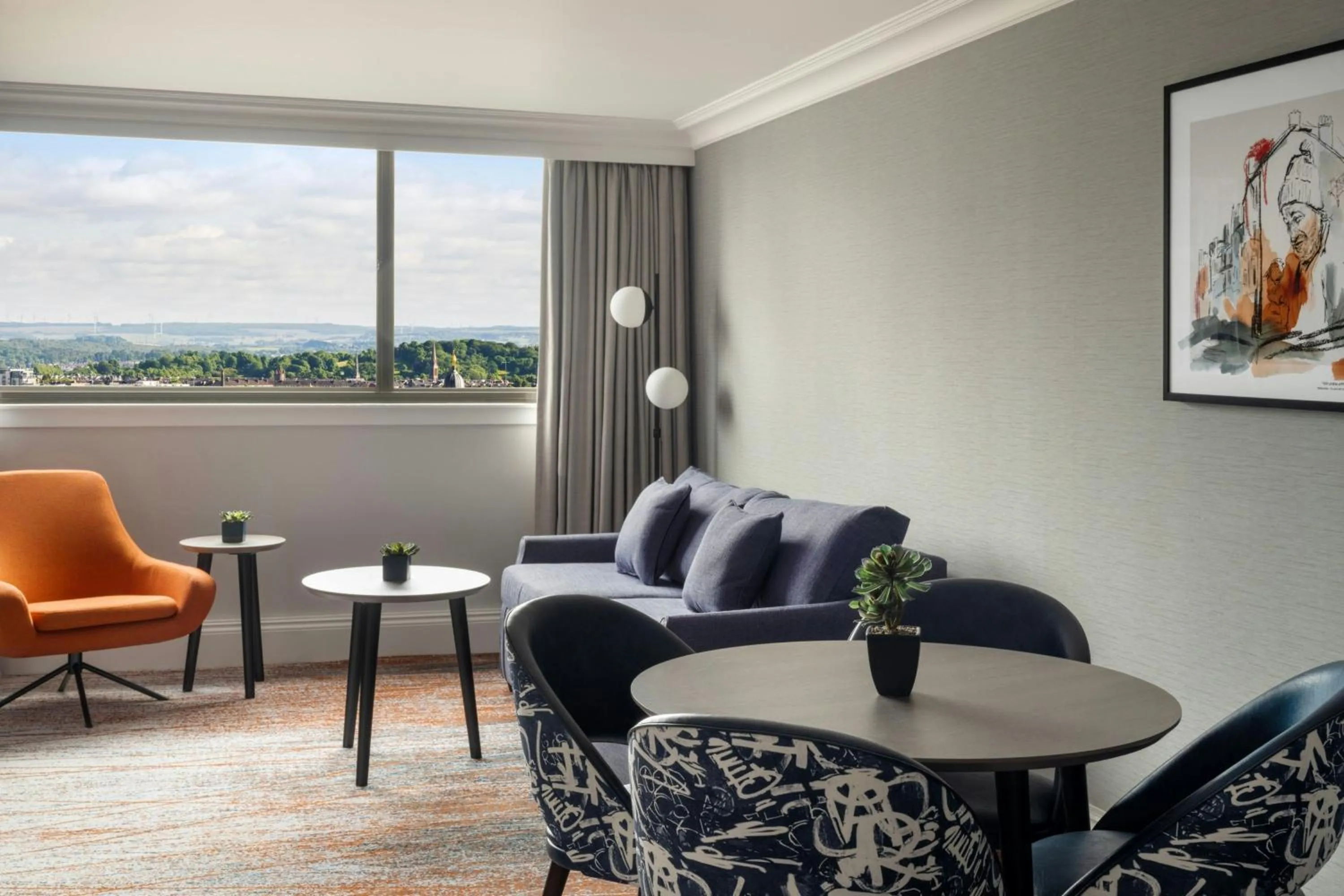 Photo of the whole room in Glasgow Marriott Hotel