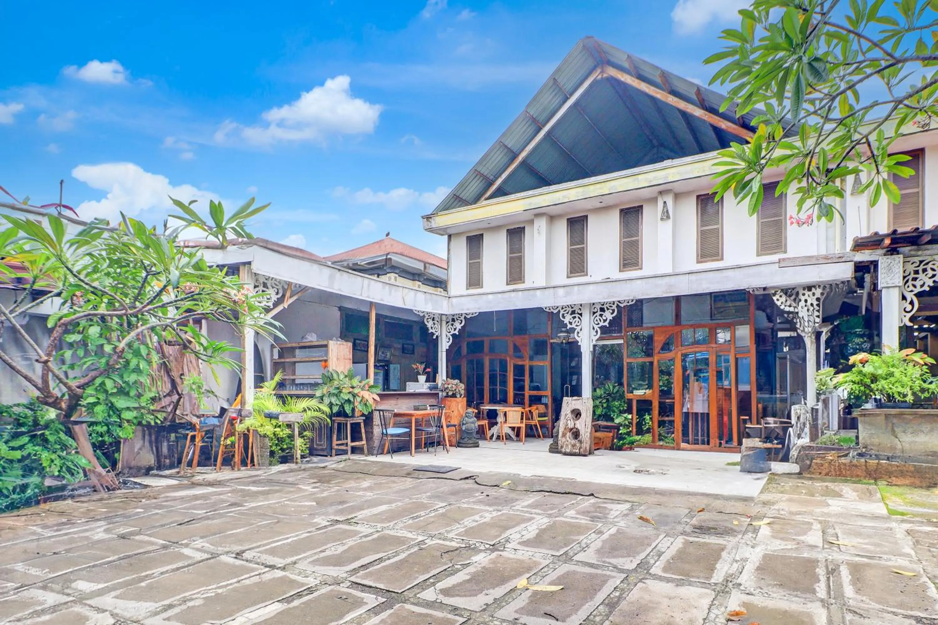 Facade/entrance in Collection O Sanur Near Bali Exotic Marine Park