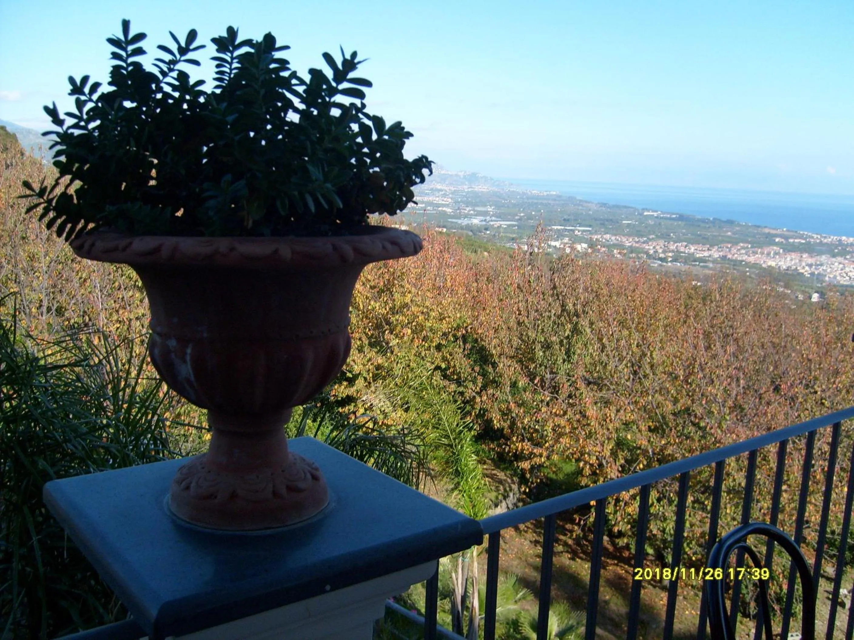 Photo of the whole room in IL Ciliegio Dell 'Etna