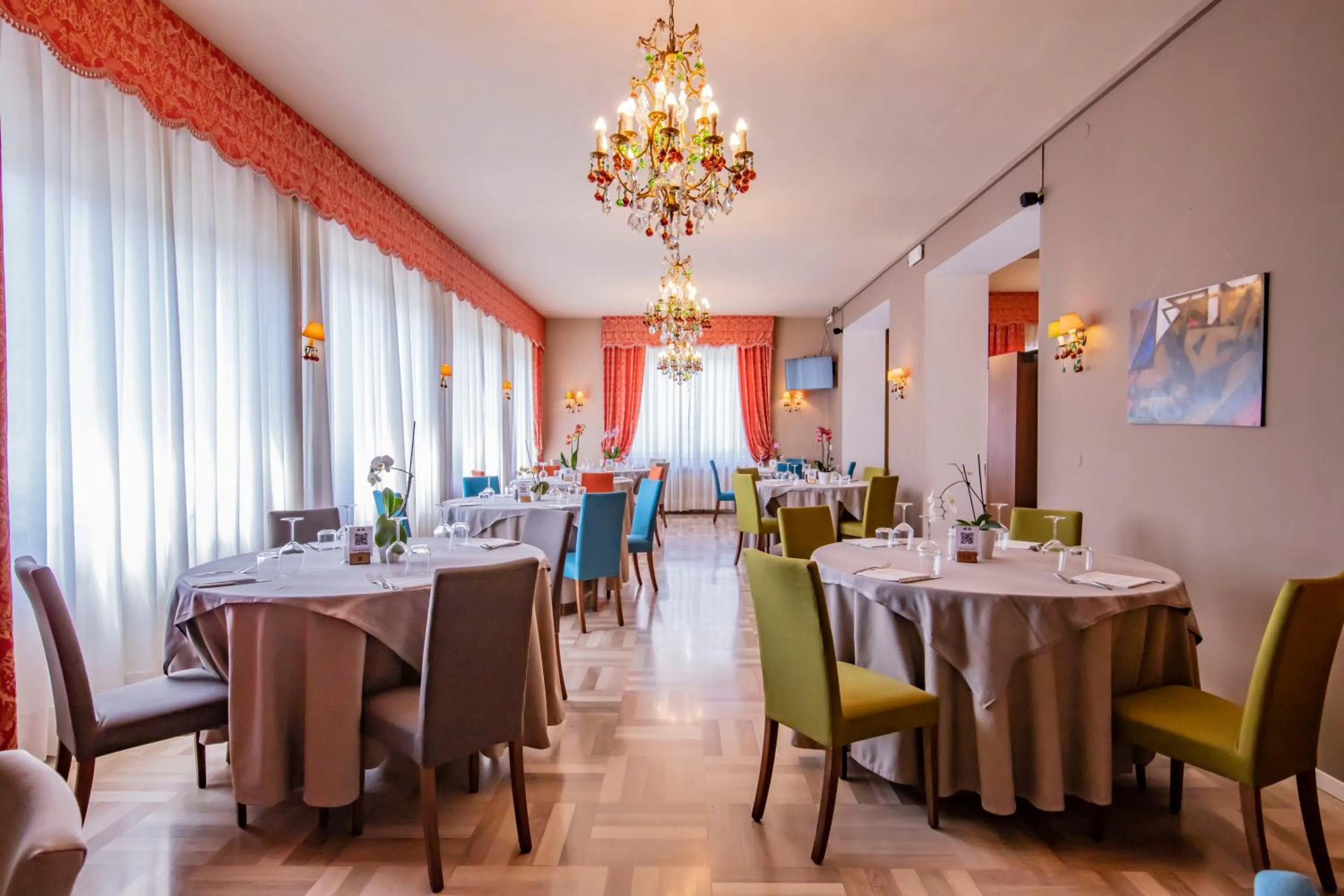 Restaurant/places to eat in Hotel Villa Imperina