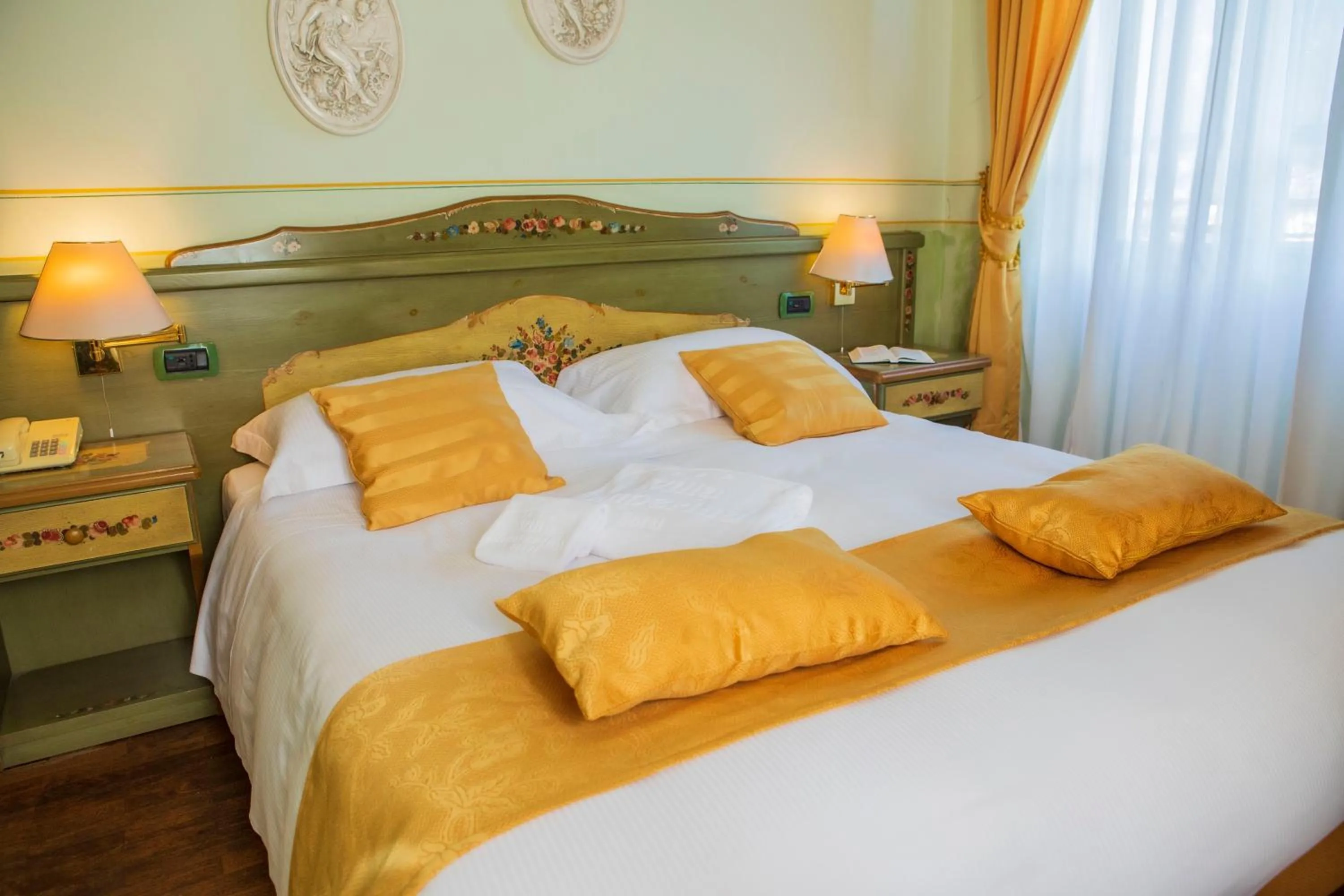 Photo of the whole room, Bed in Hotel Villa Imperina