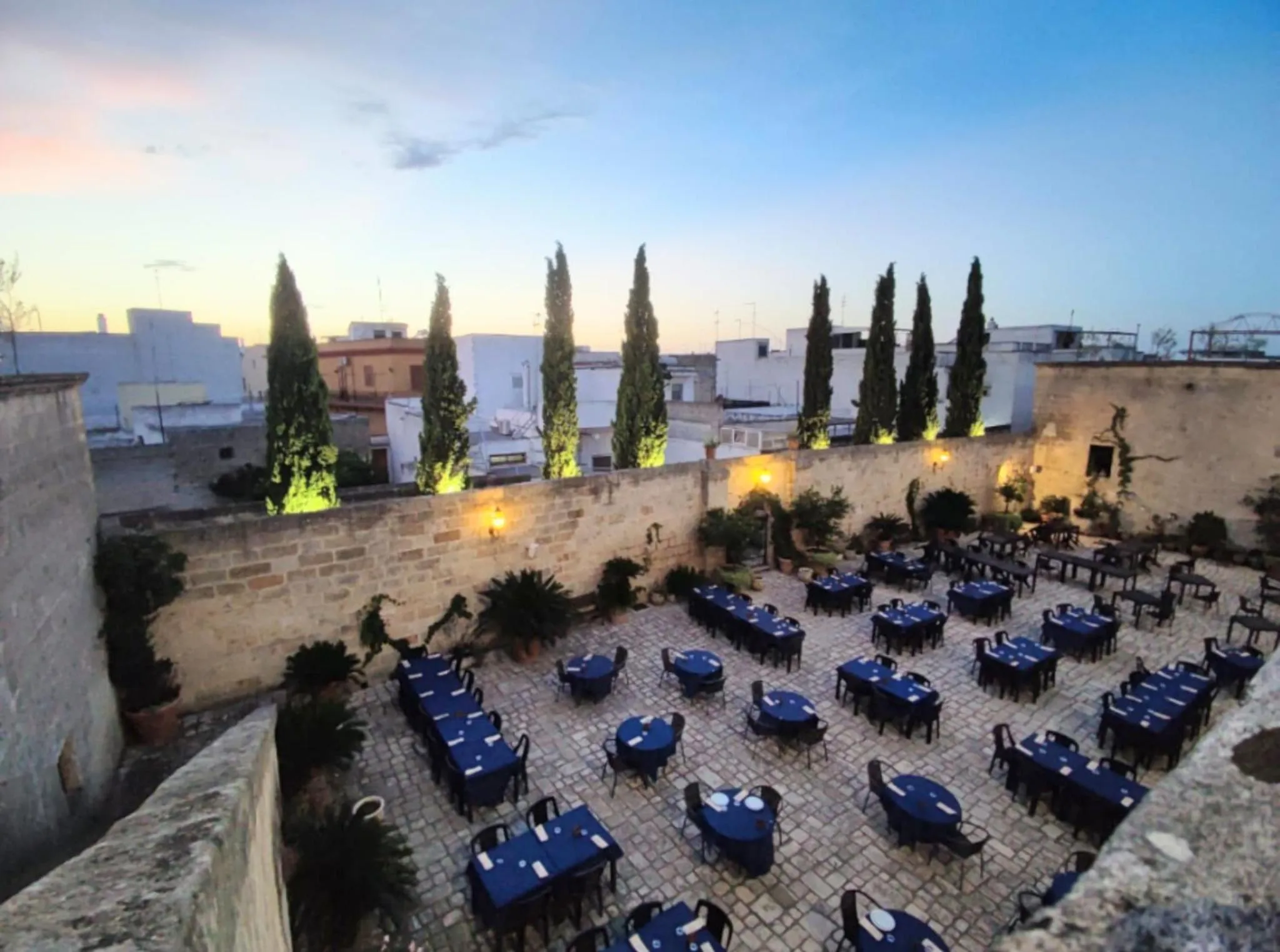 Restaurant/places to eat in Castello Conti Filo