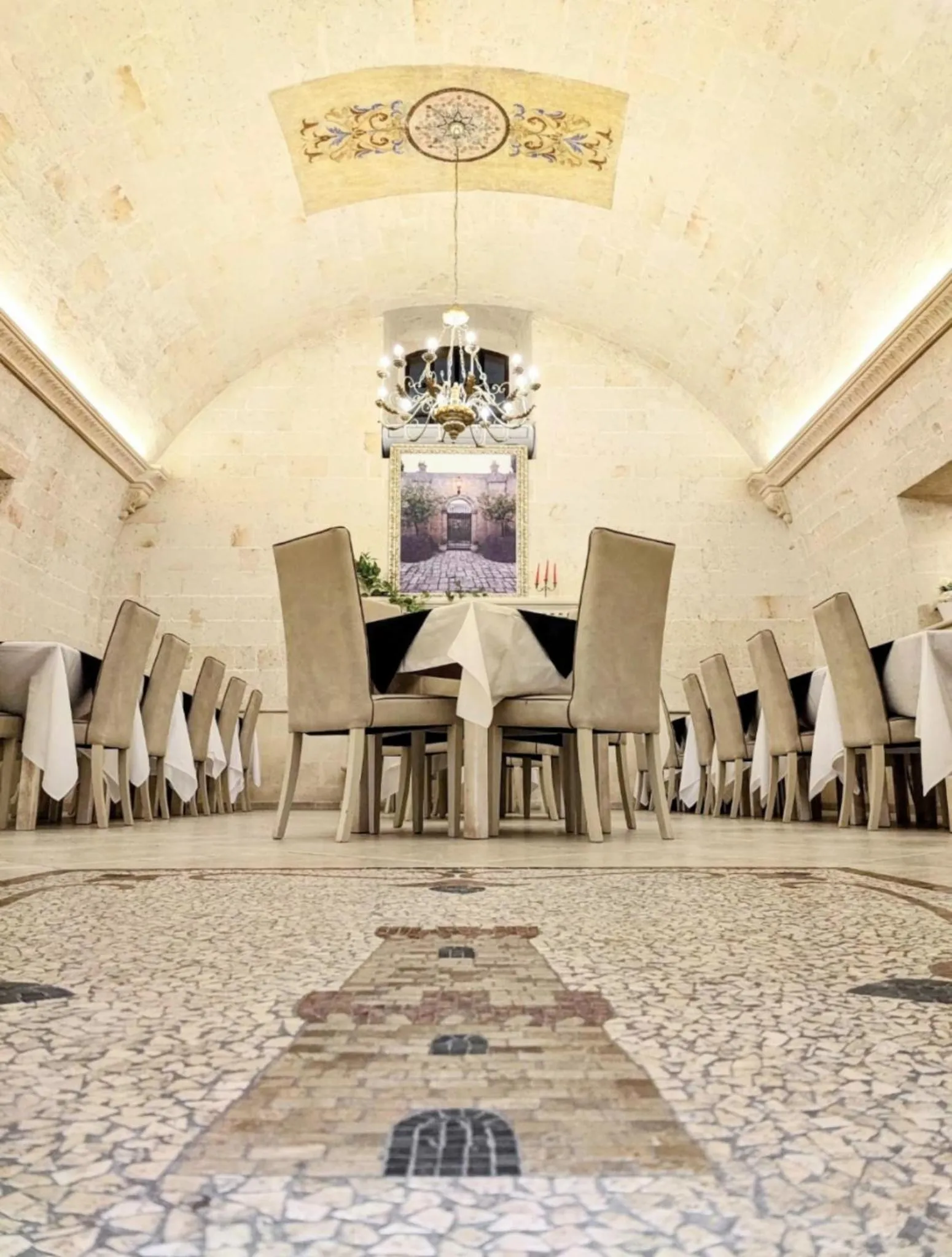 Restaurant/places to eat in Castello Conti Filo