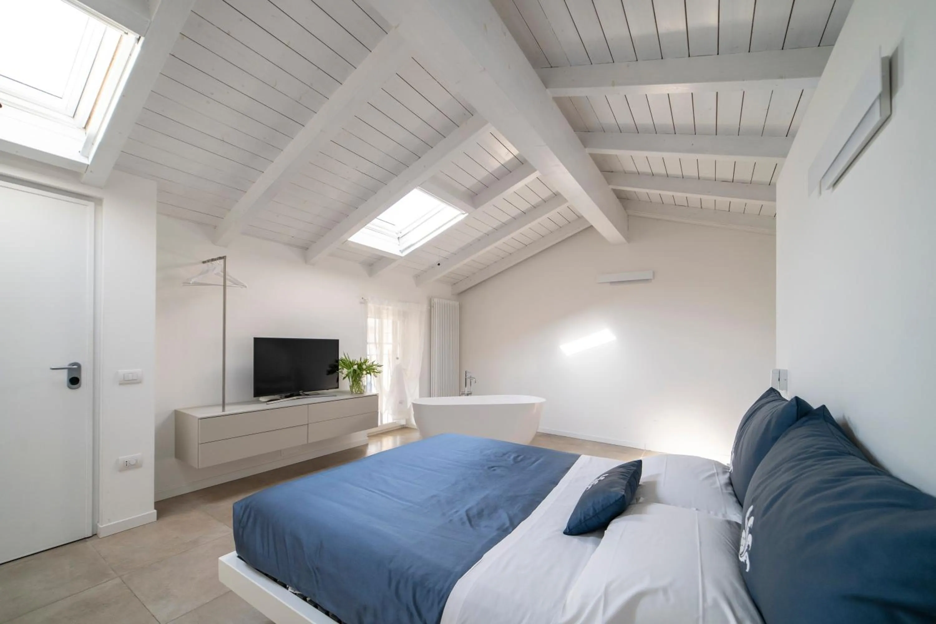 Photo of the whole room, Bed in Albergo Diffuso Vulcano Village