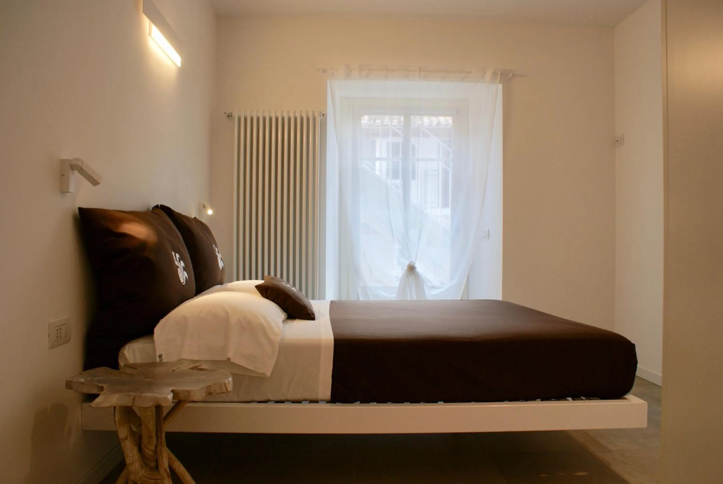 Photo of the whole room, Bed in Albergo Diffuso Vulcano Village