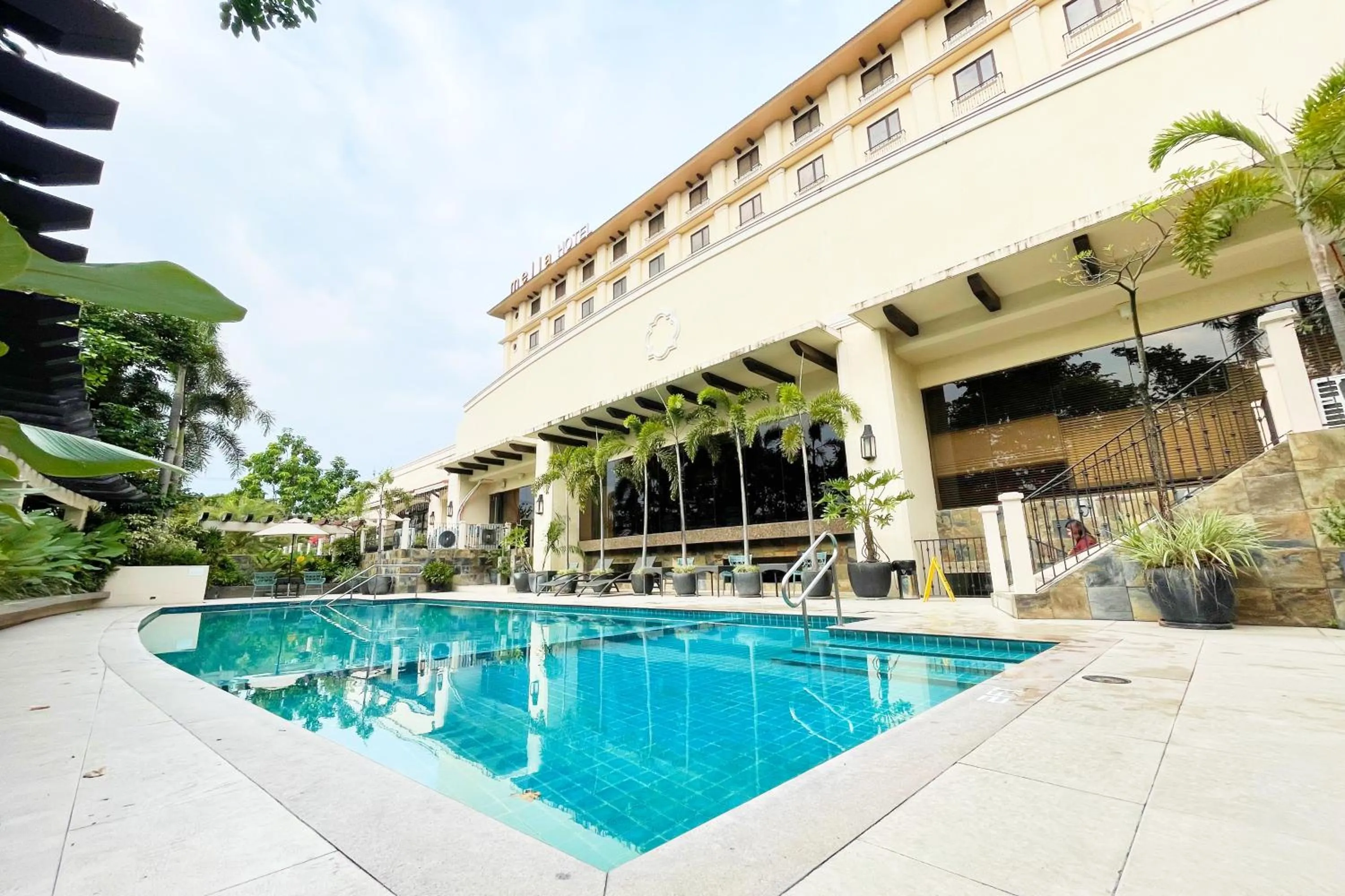 Mella Hotel Manila near NAIA Airport